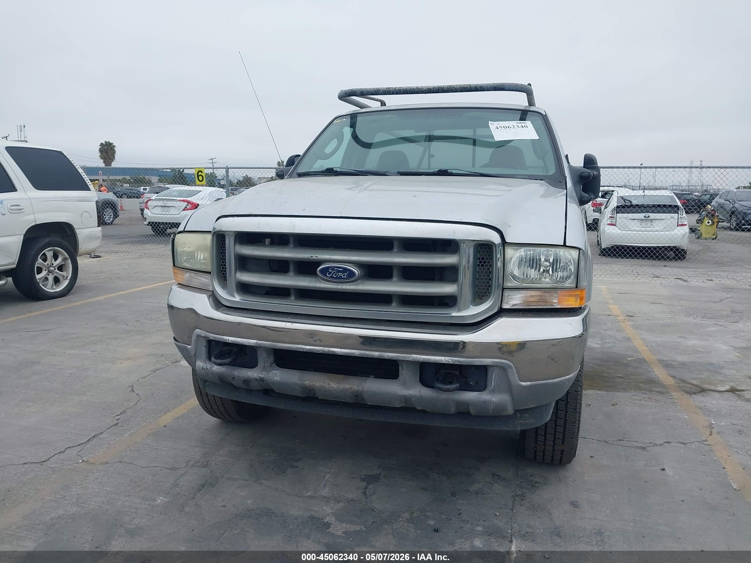 2004 Ford F-250 Gray vin: 1FTNF21L94EB05198
