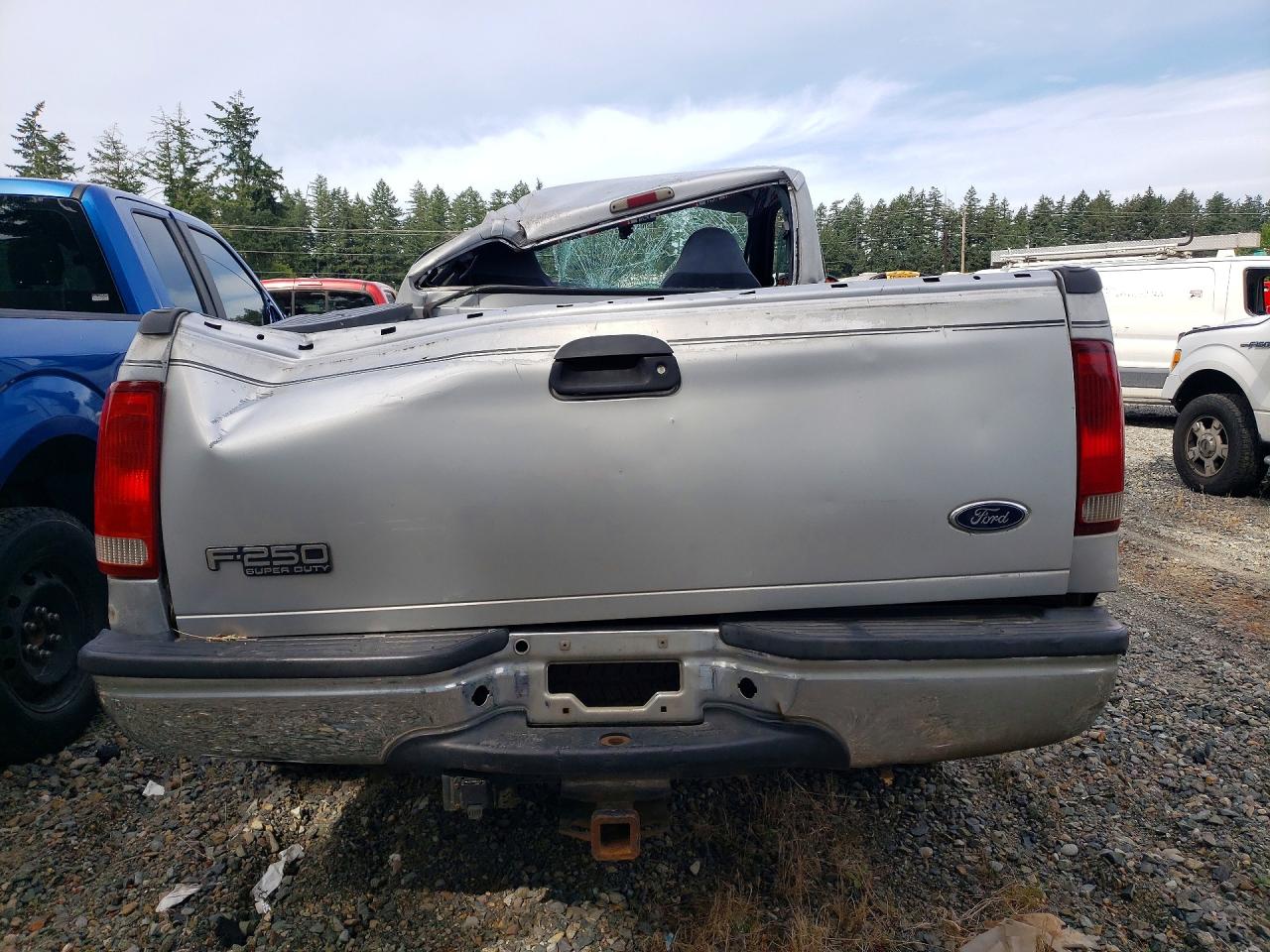 1999 Ford F250 Super Duty Silver vin: 1FTNF21L9XEE24587