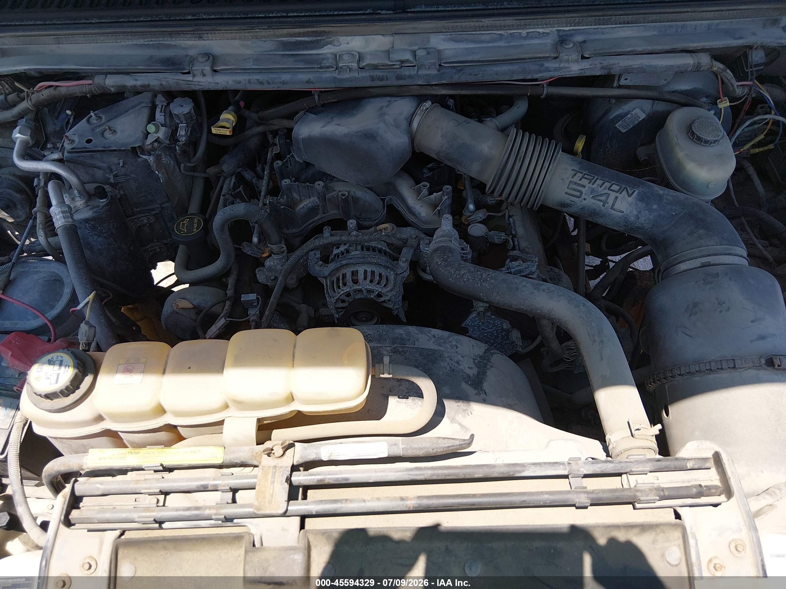 2002 Ford F-250 Xl/xlt Белый vin: 1FTNF21LX2EC79293
