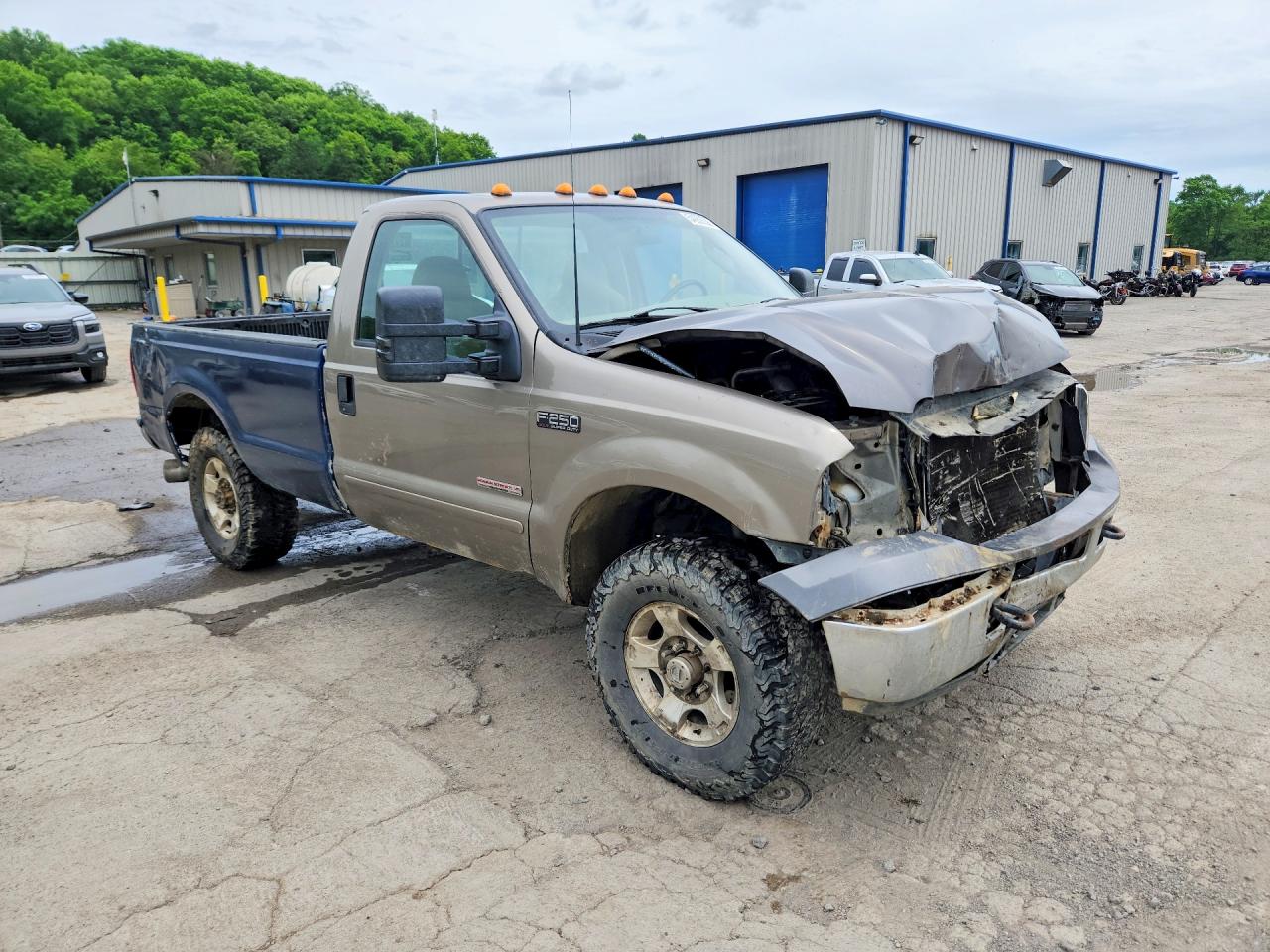 2003 Ford F250 Super Duty Beige vin: 1FTNF21P33ED18083