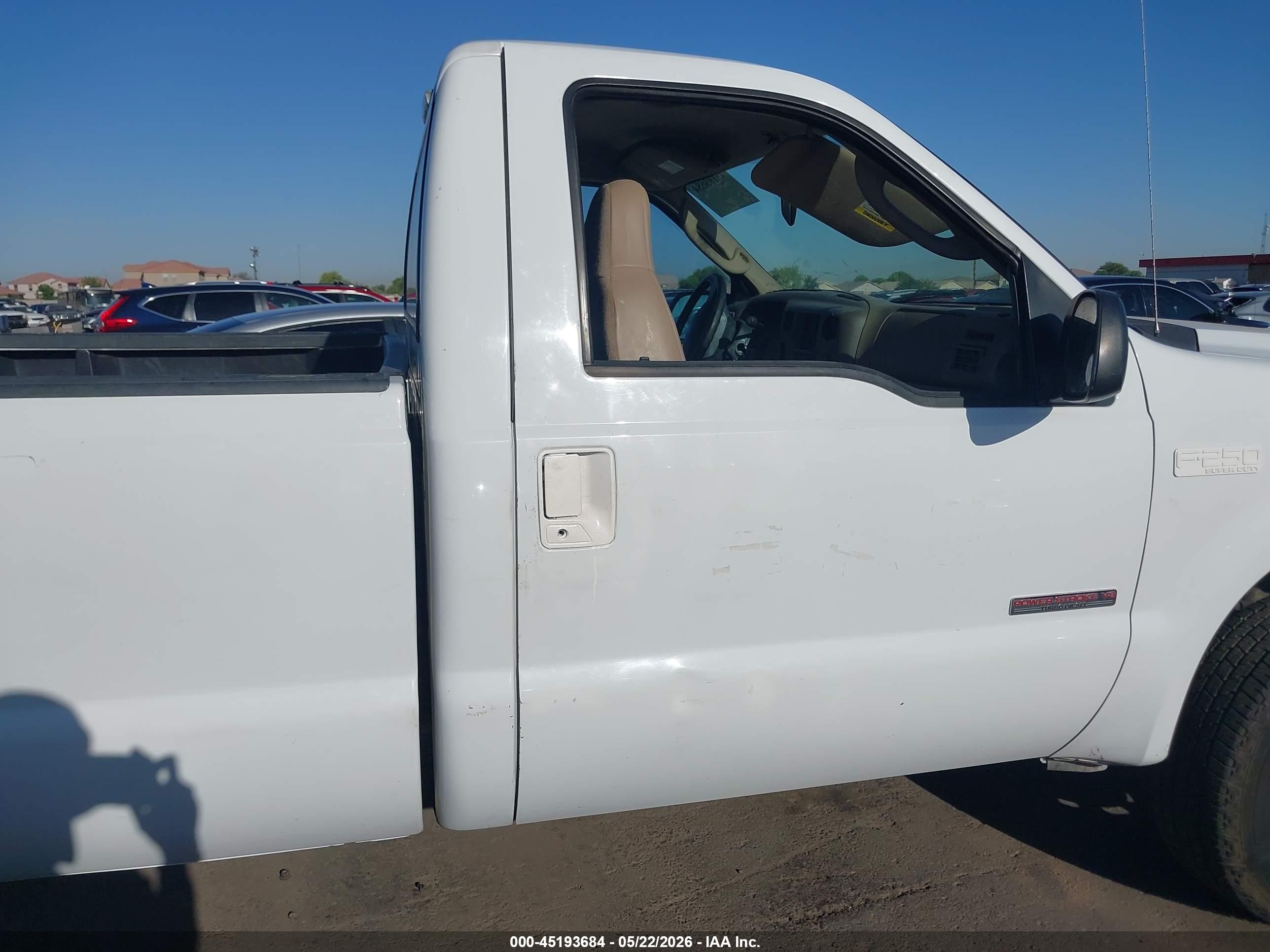 2004 Ford F-250 Xl/xlt White vin: 1FTNF21P74EB65998