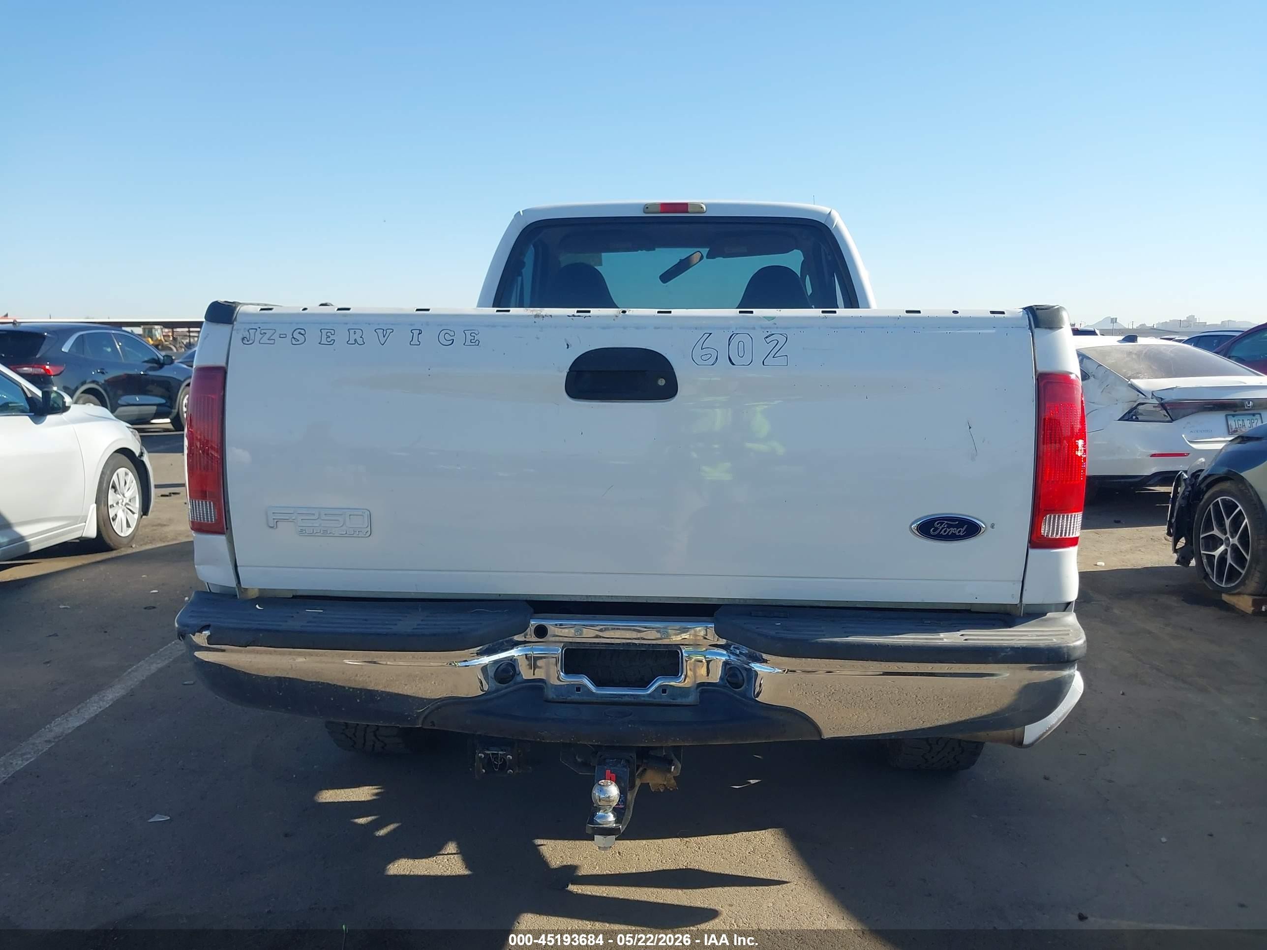 2004 Ford F-250 Xl/xlt White vin: 1FTNF21P74EB65998