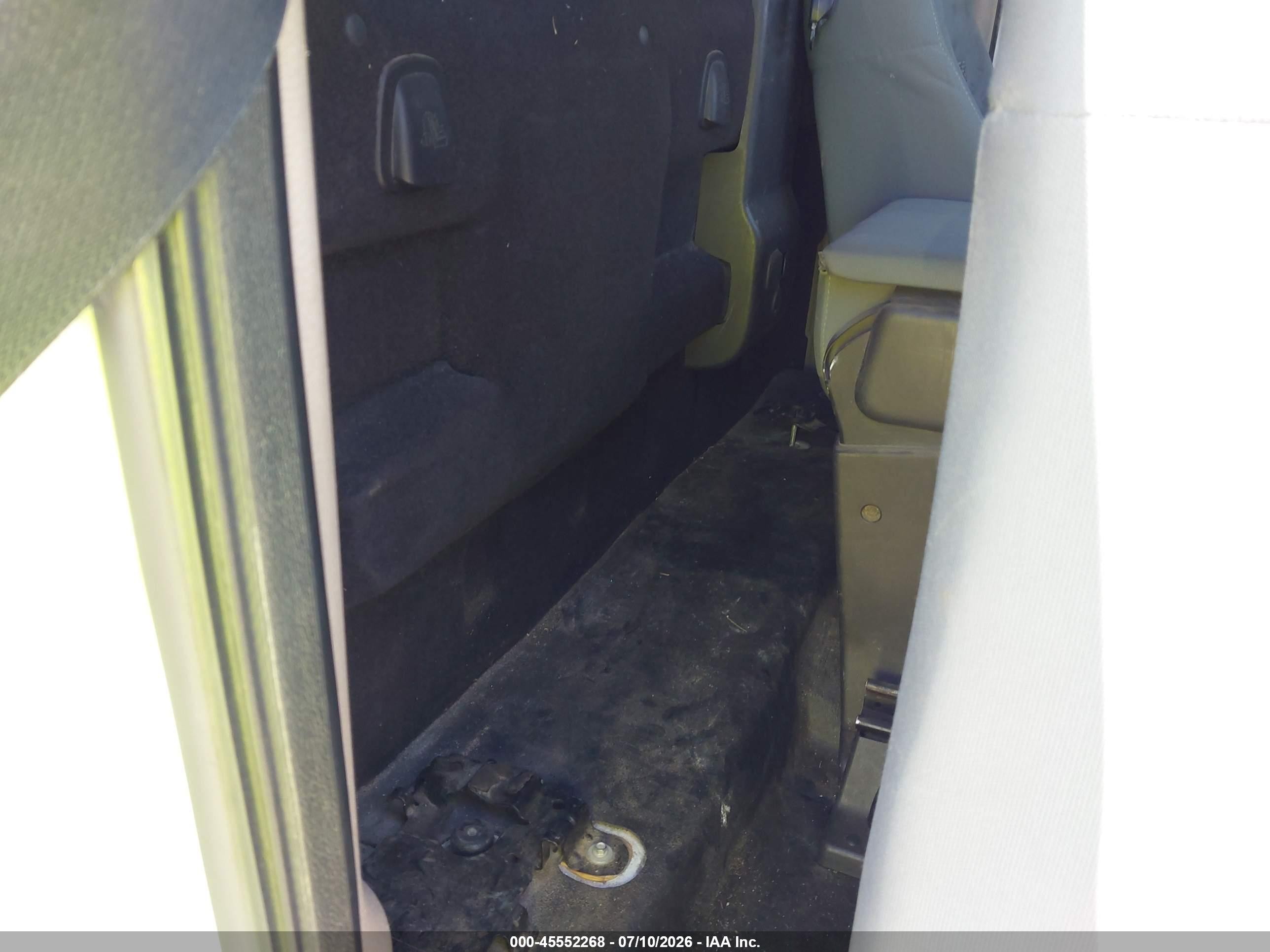 2010 Ford F-250 Xl/xlt White vin: 1FTNF2A52AEA06056