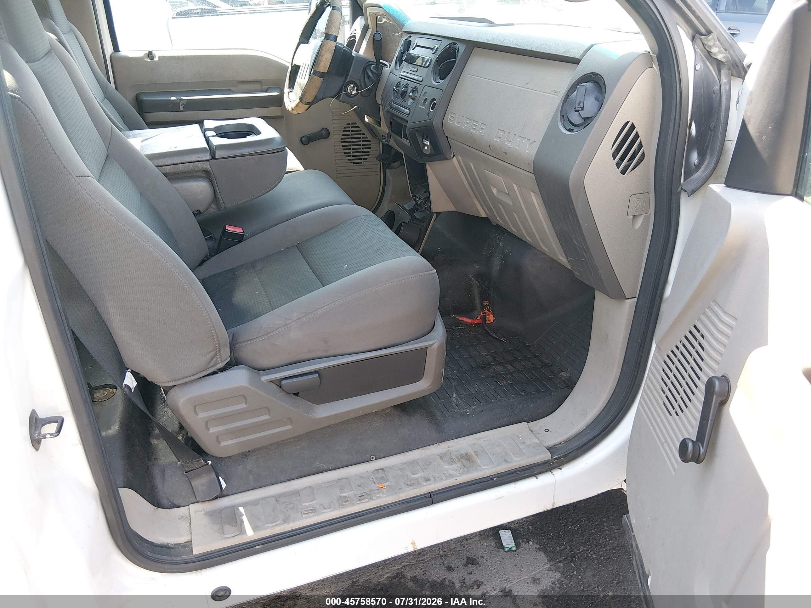 2010 Ford Super Duty F-250 Srw Xl/xlt White vin: 1FTNF2A55AEA78966