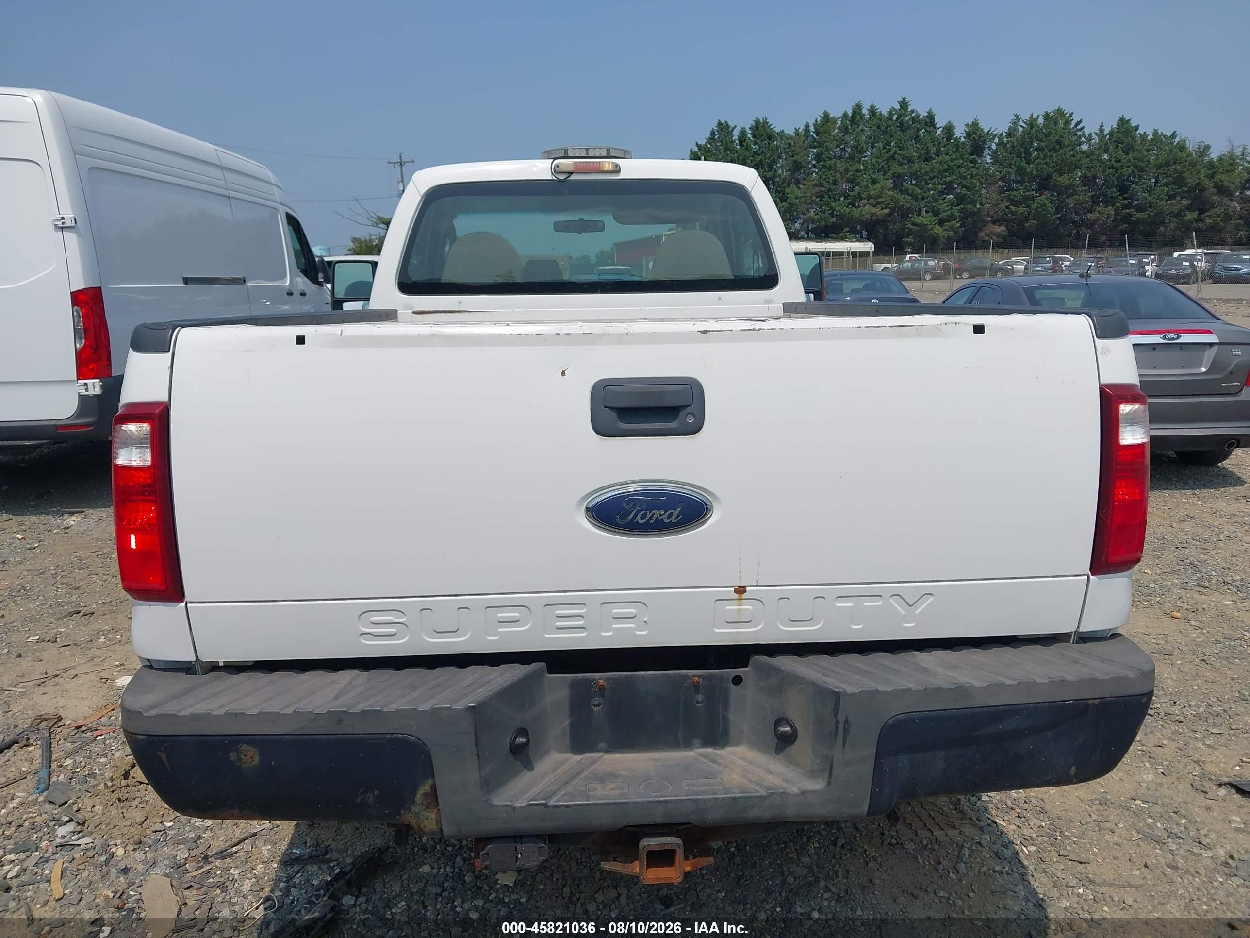 2010 Ford Super Duty F-250 Srw Xl/xlt White vin: 1FTNF2B52AEA62206