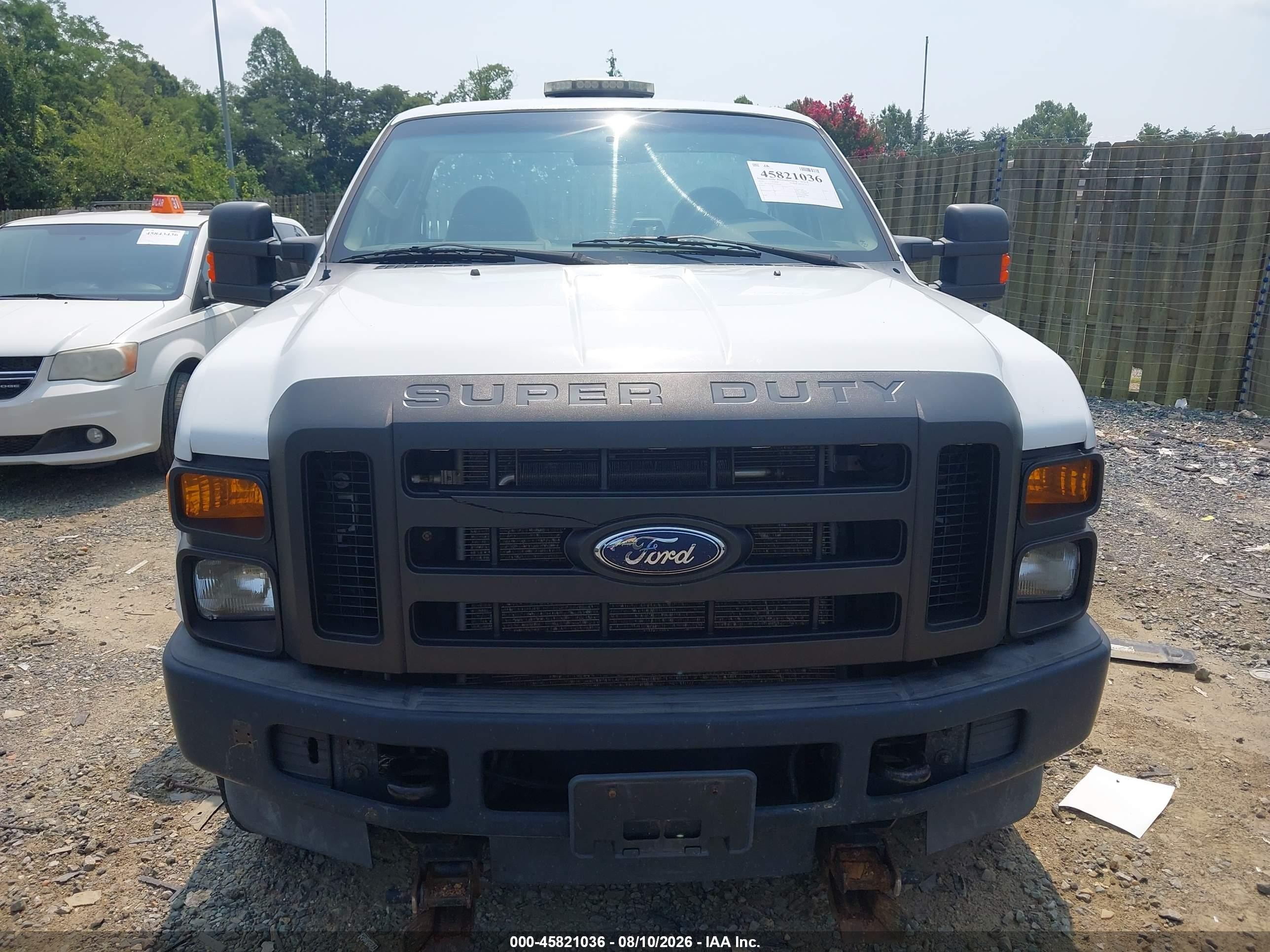 2010 Ford Super Duty F-250 Srw Xl/xlt White vin: 1FTNF2B52AEA62206