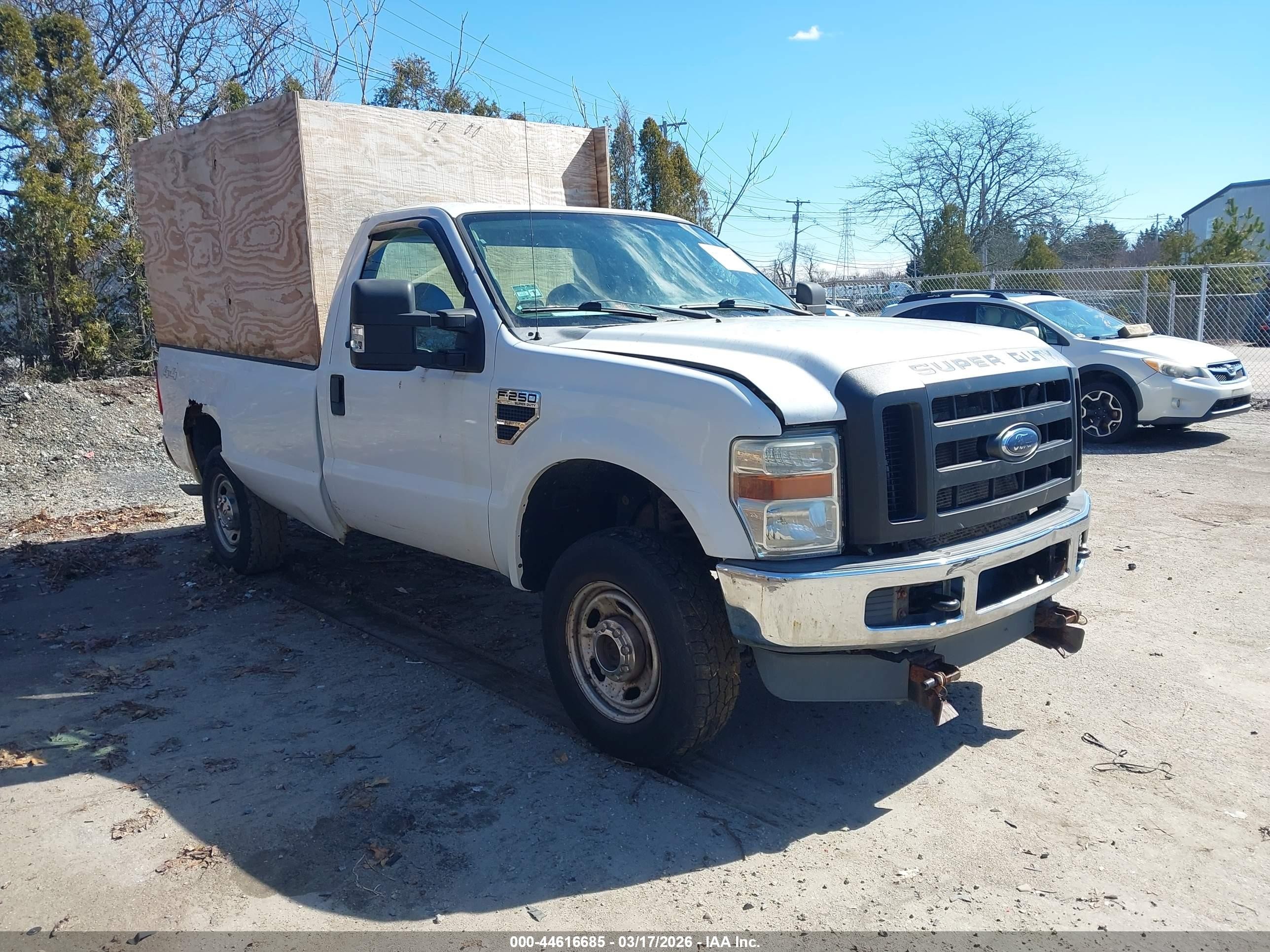 2010 Ford Super Duty F-250 Srw Xl/xlt Белый vin: 1FTNF2B56AEA62080
