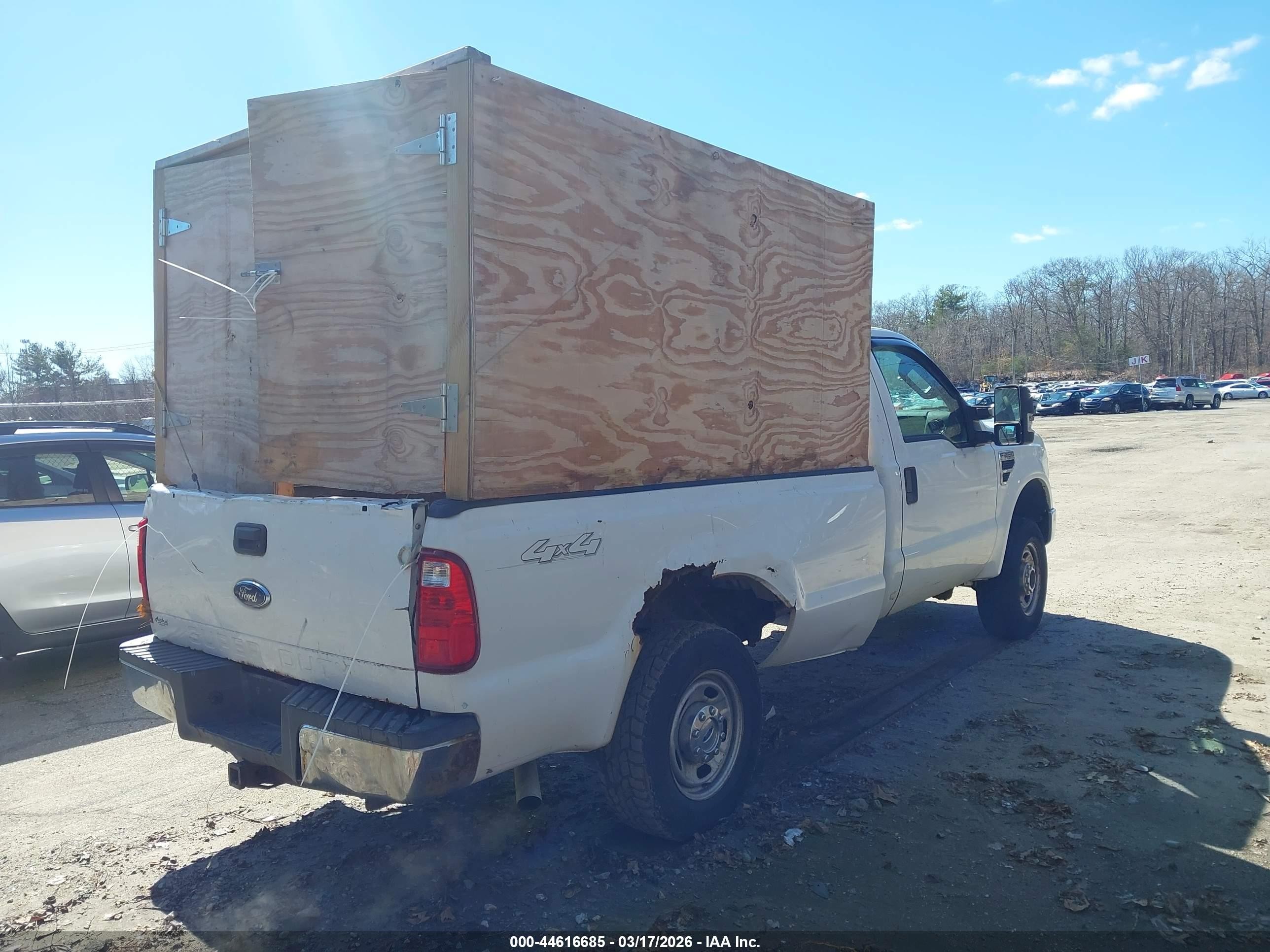 2010 Ford Super Duty F-250 Srw Xl/xlt Белый vin: 1FTNF2B56AEA62080