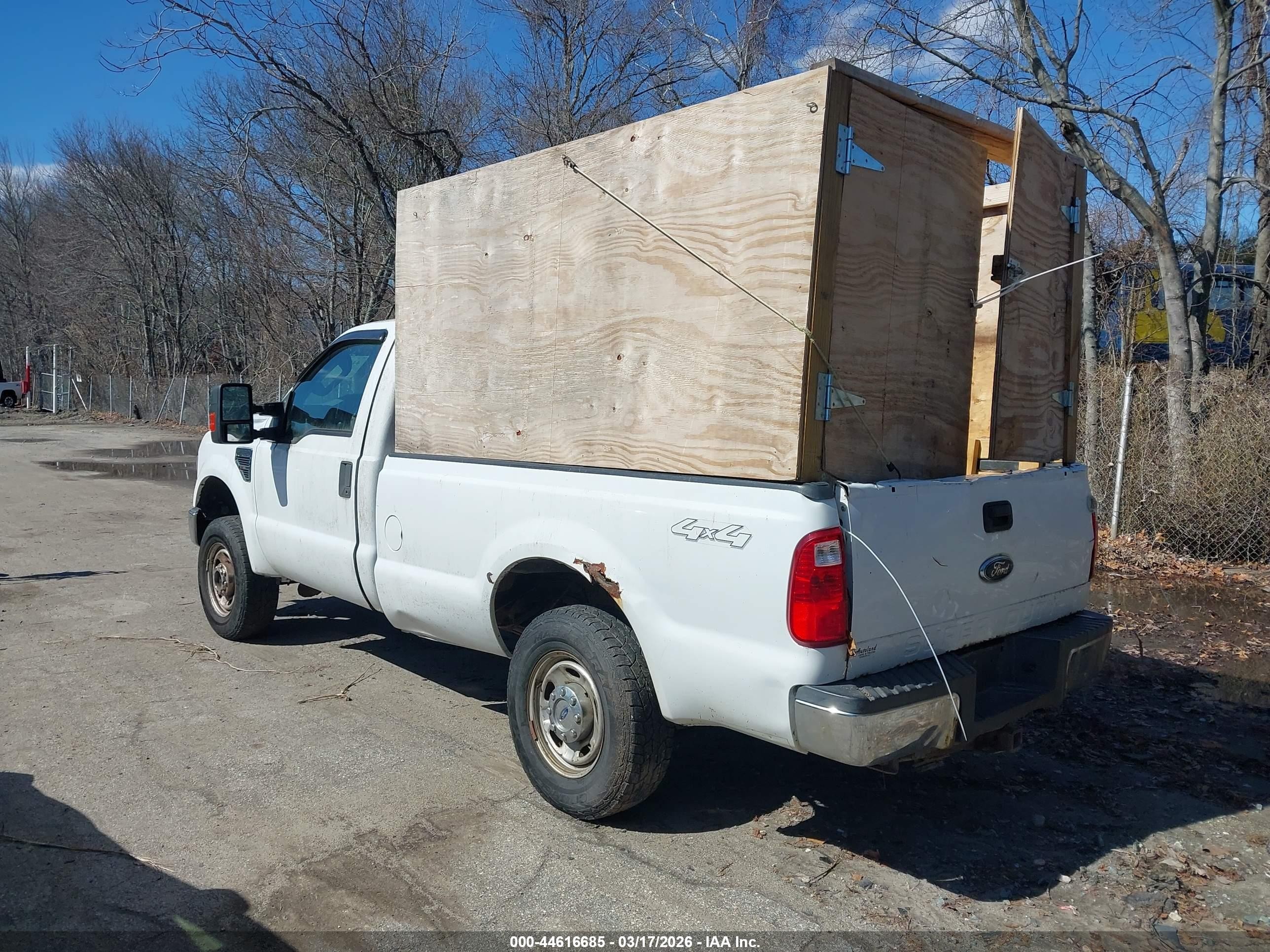 2010 Ford Super Duty F-250 Srw Xl/xlt Белый vin: 1FTNF2B56AEA62080