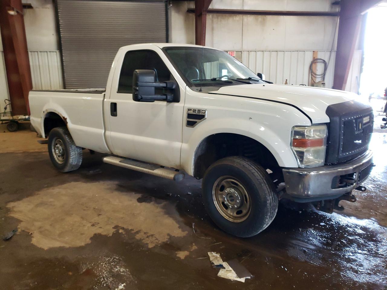 2010 Ford F250 Super Duty White vin: 1FTNF2B56AEB38042
