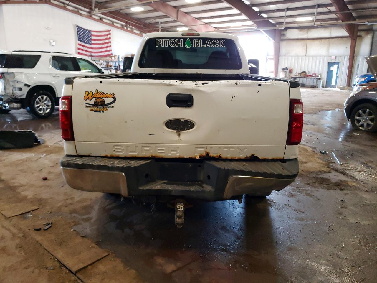 2010 Ford F250 Super Duty White vin: 1FTNF2B56AEB38042
