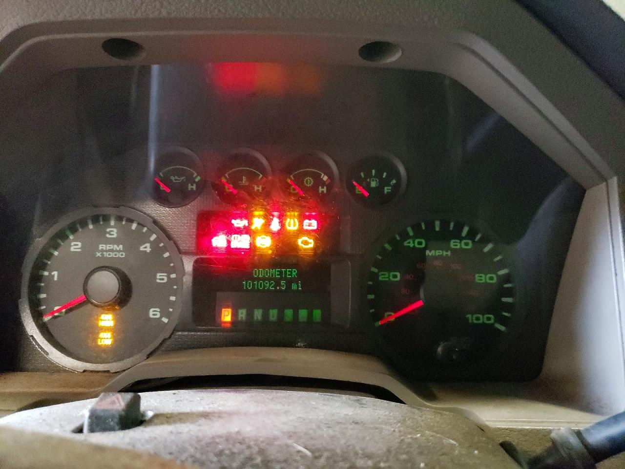 2010 Ford F250 Super Duty White vin: 1FTNF2B56AEB38042
