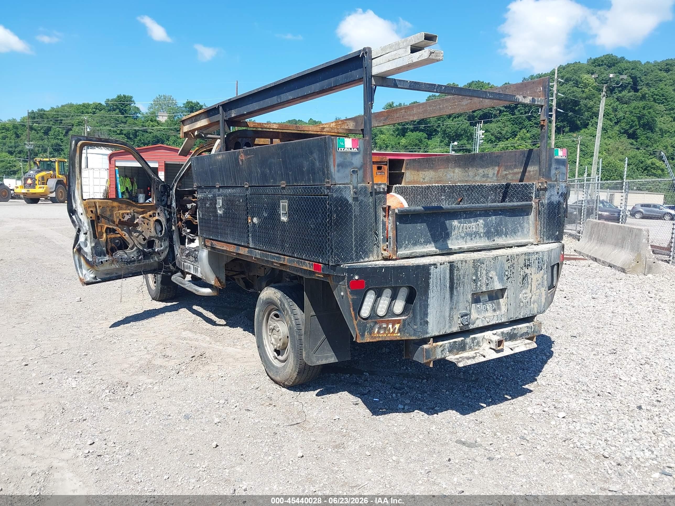 2010 Ford Super Duty F-250 Srw Xl Серебряный vin: 1FTNF2B59AEB32137
