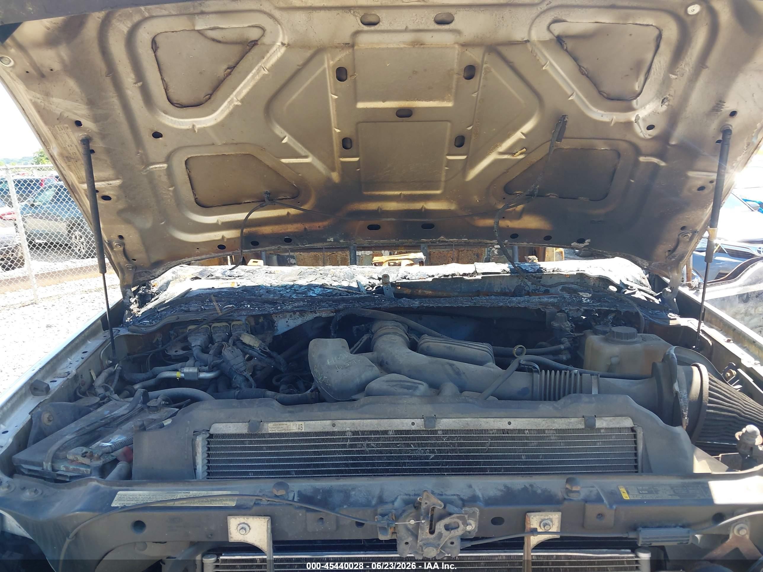 2010 Ford Super Duty F-250 Srw Xl Серебряный vin: 1FTNF2B59AEB32137