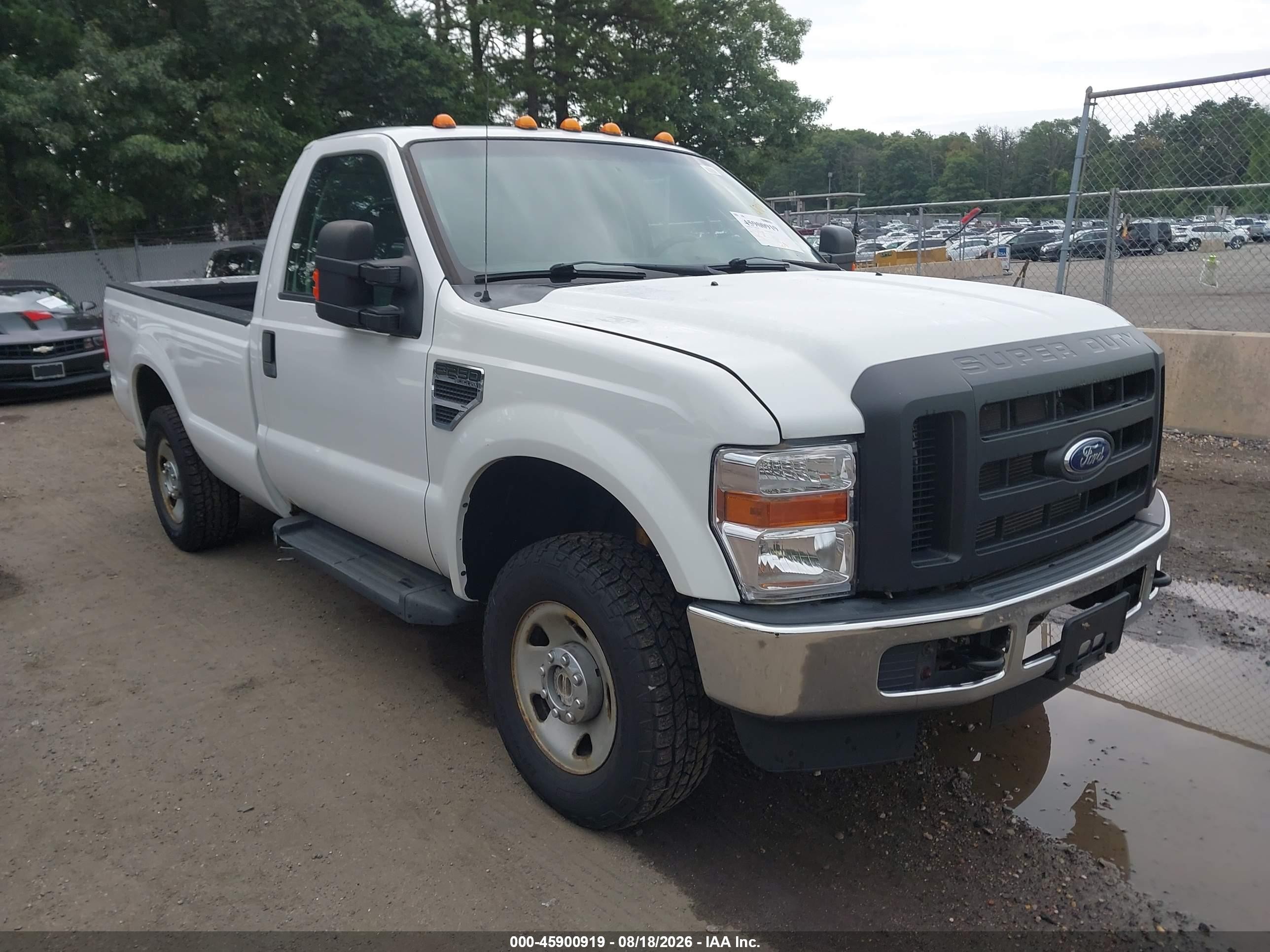 2010 Ford Super Duty F-250 Srw Xl/xlt White vin: 1FTNF2B5XAEA40230