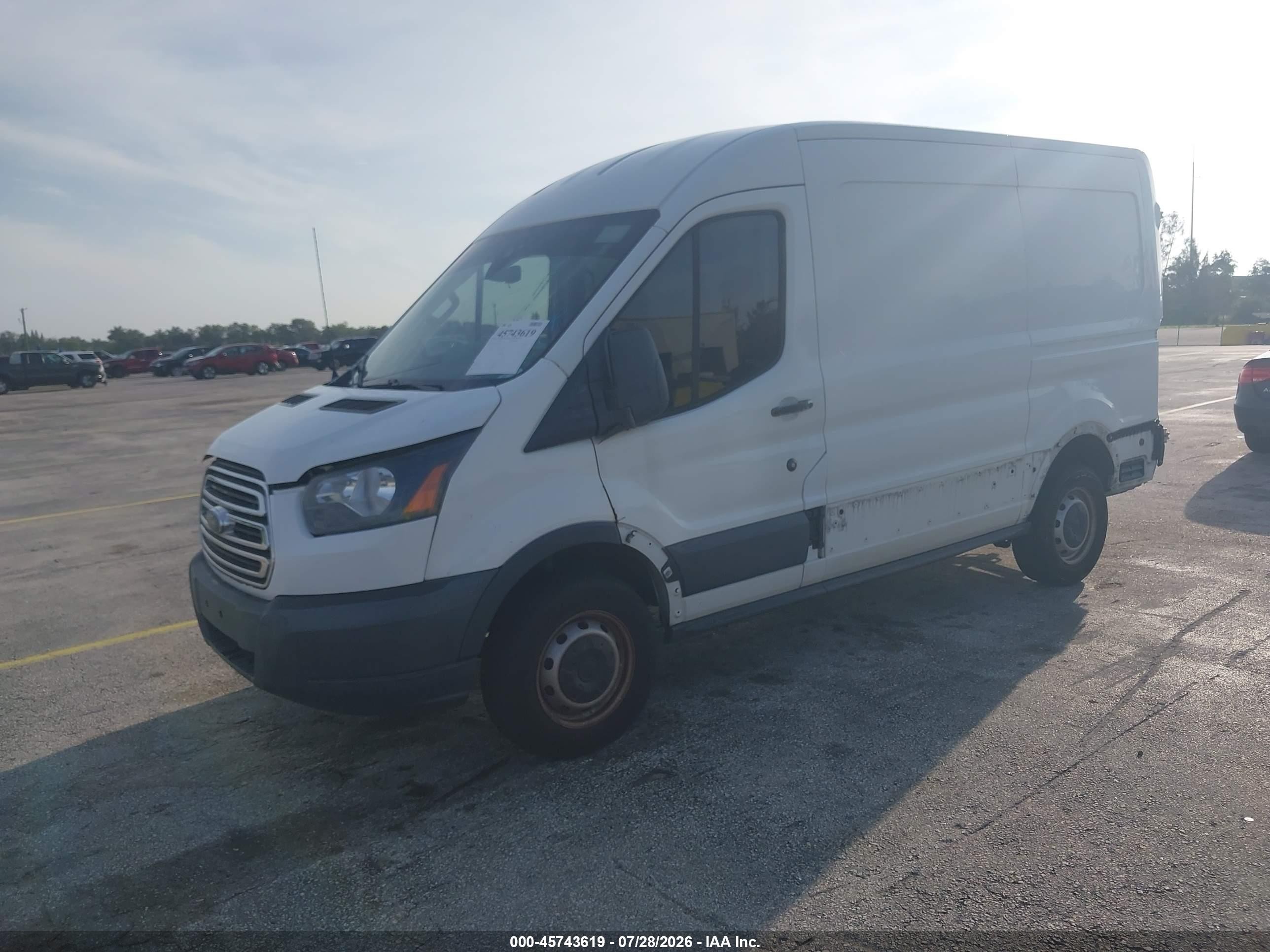 2015 Ford Transit-250   White vin: 1FTNR1CG9FKB25411