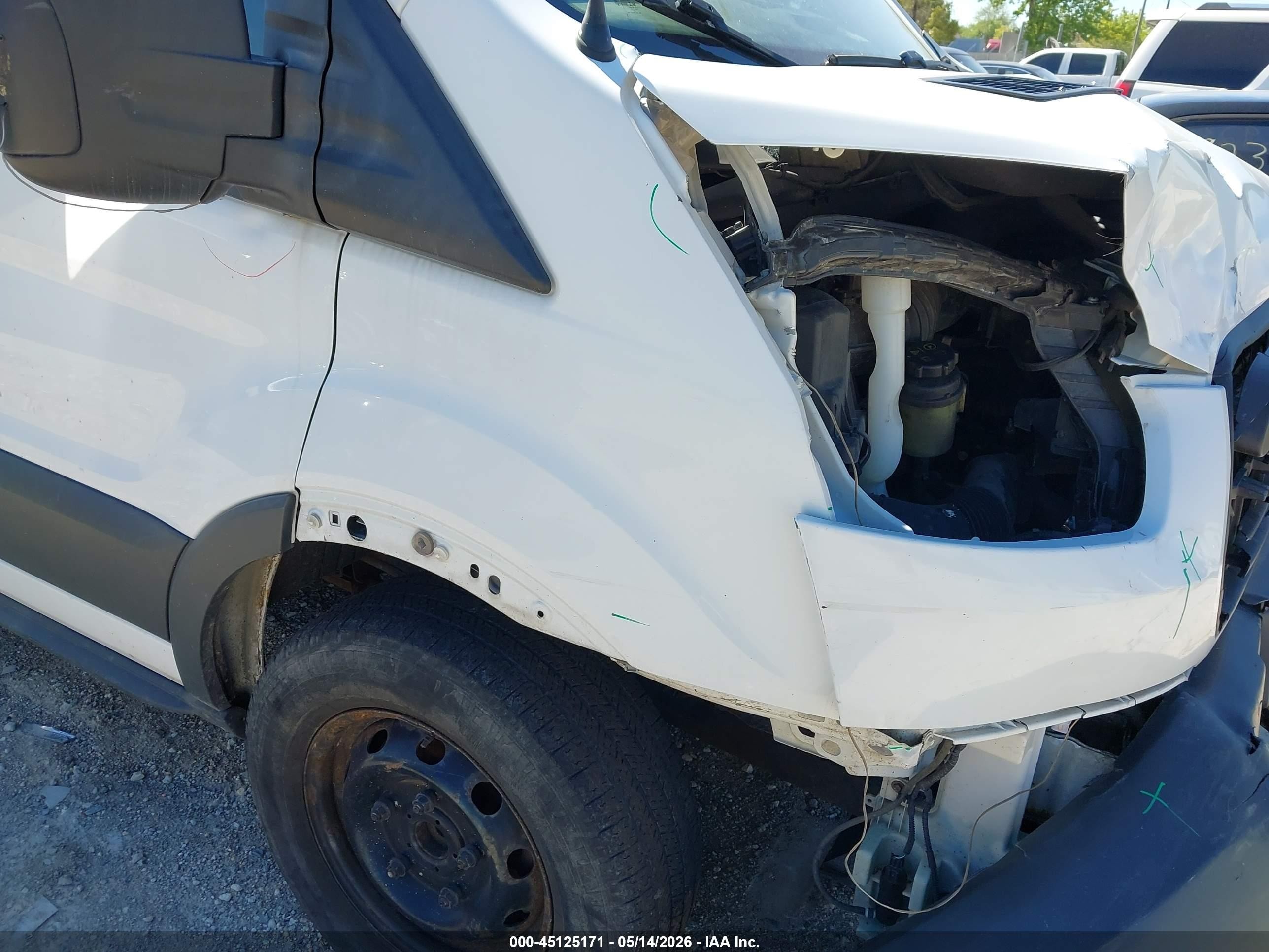 2015 Ford Transit-250   White vin: 1FTNR1YM4FKA31726