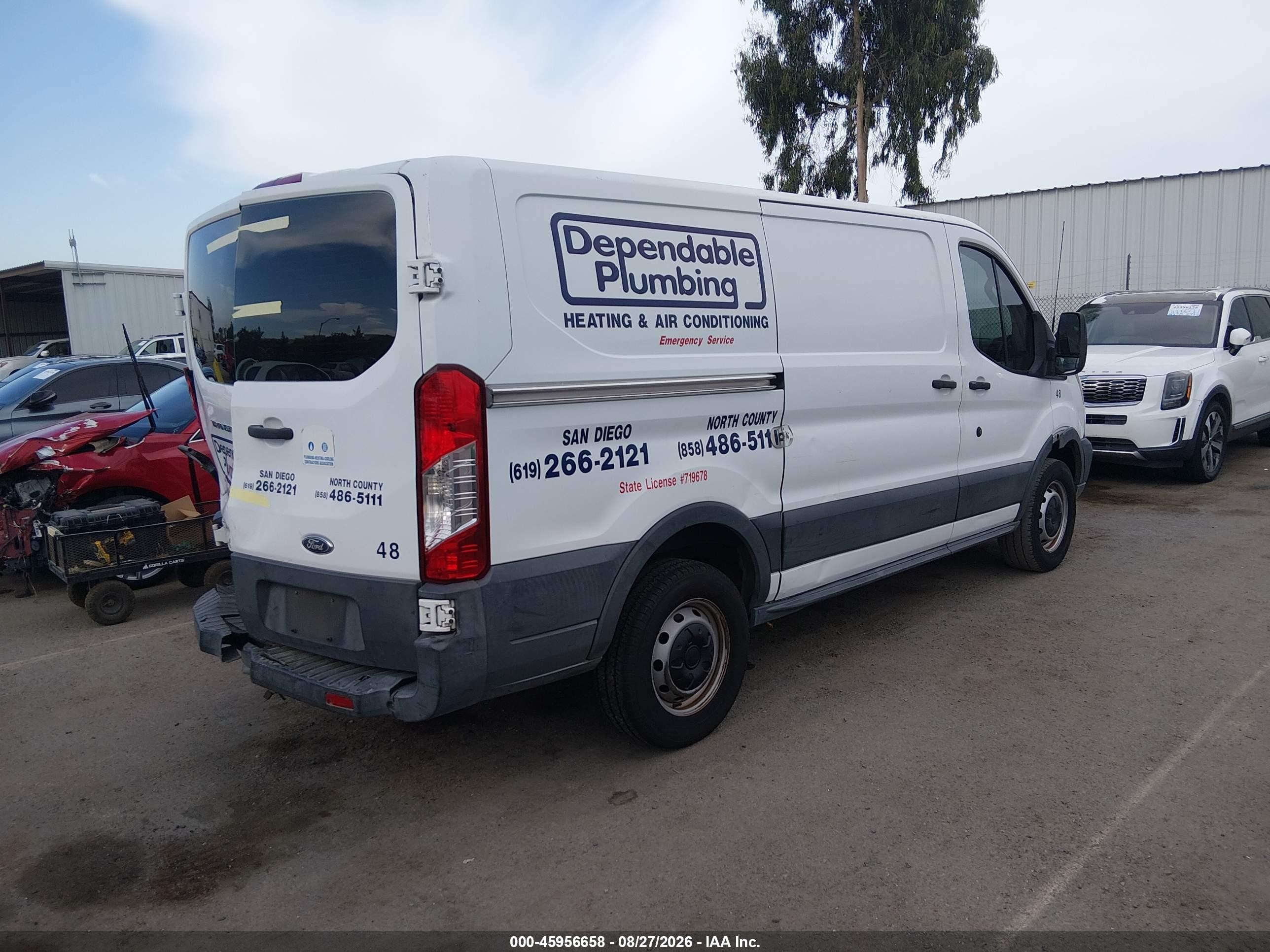 2015 Ford Transit-250   White vin: 1FTNR1YM7FKA44034