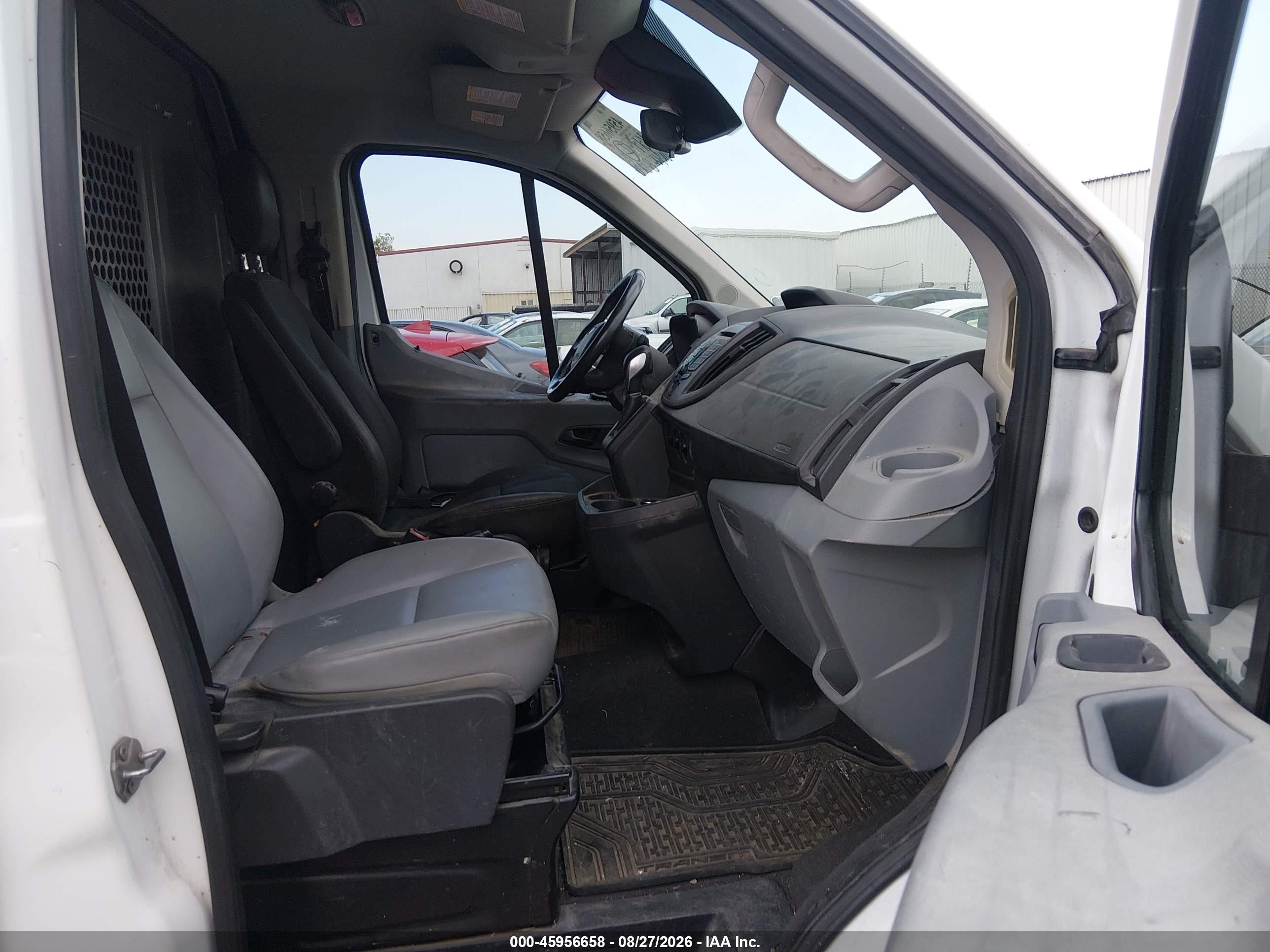 2015 Ford Transit-250   White vin: 1FTNR1YM7FKA44034