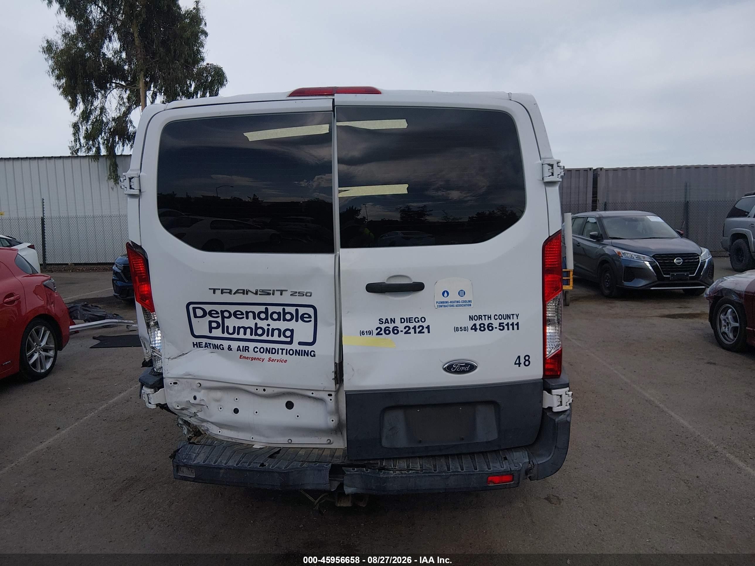 2015 Ford Transit-250   White vin: 1FTNR1YM7FKA44034