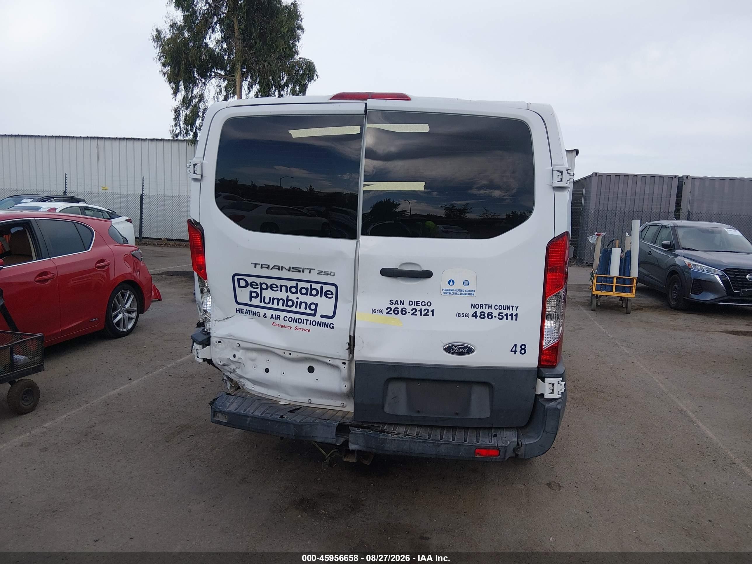 2015 Ford Transit-250   White vin: 1FTNR1YM7FKA44034