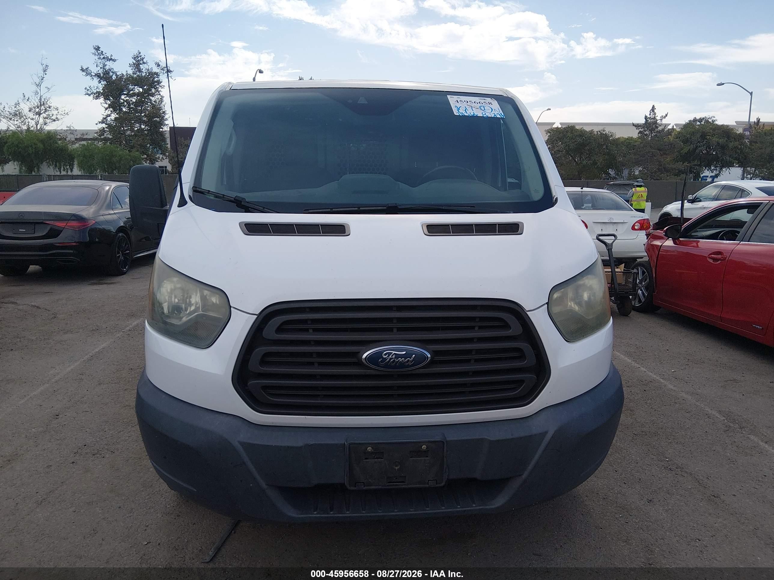 2015 Ford Transit-250   White vin: 1FTNR1YM7FKA44034