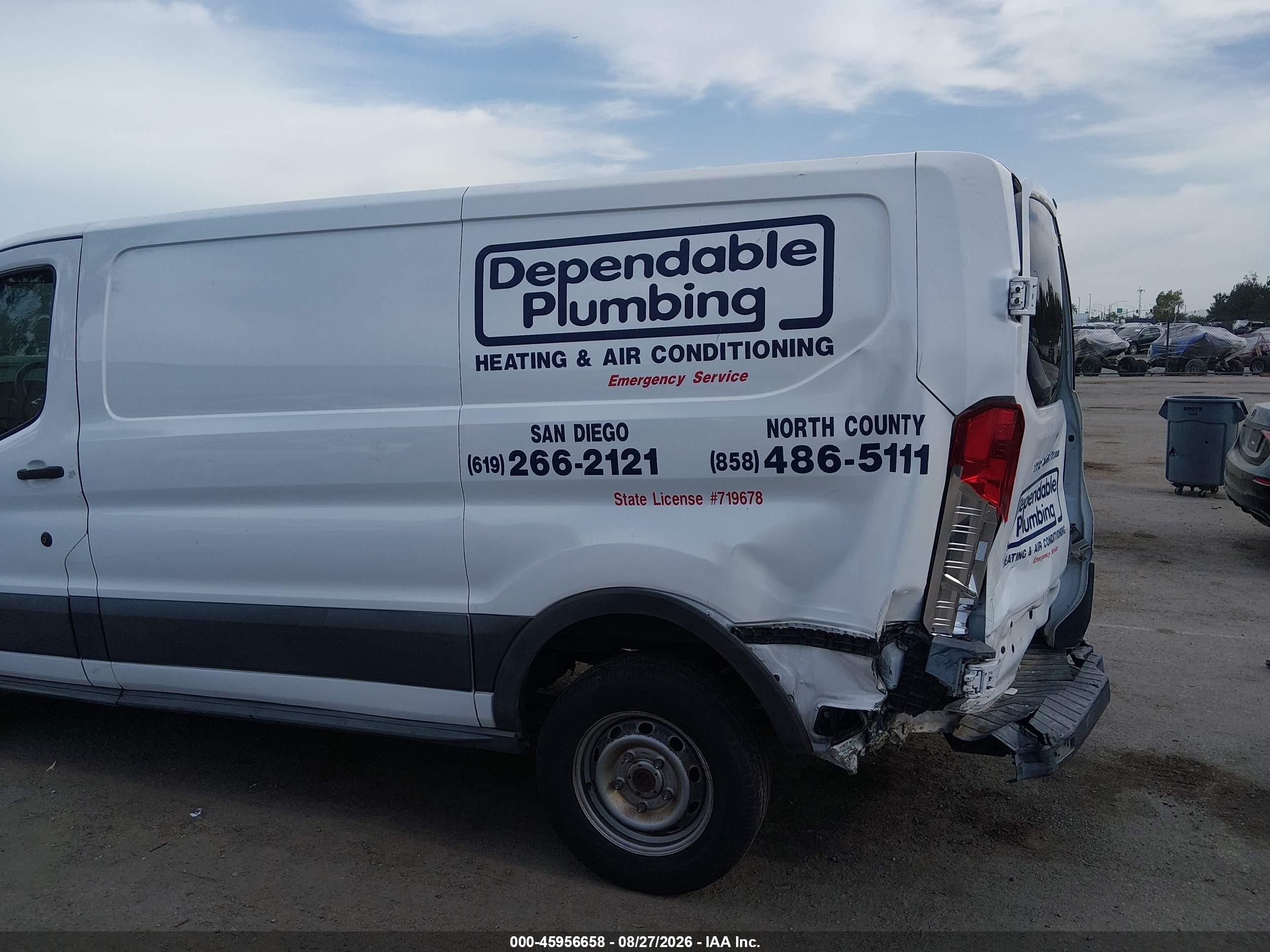 2015 Ford Transit-250   White vin: 1FTNR1YM7FKA44034