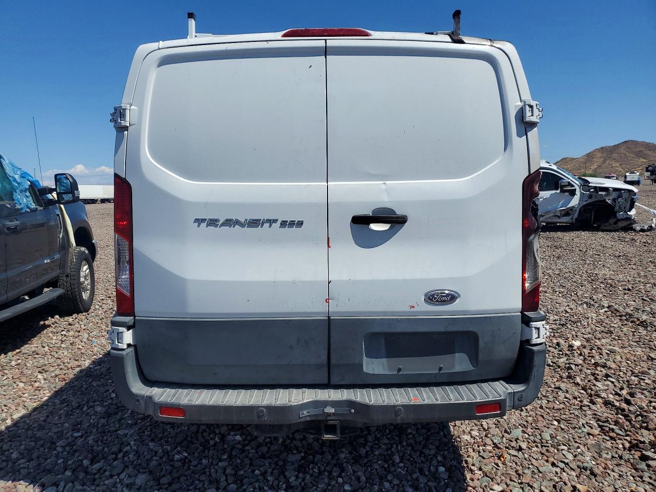 2015 Ford Transit T-250 White vin: 1FTNR1YM7FKB32758