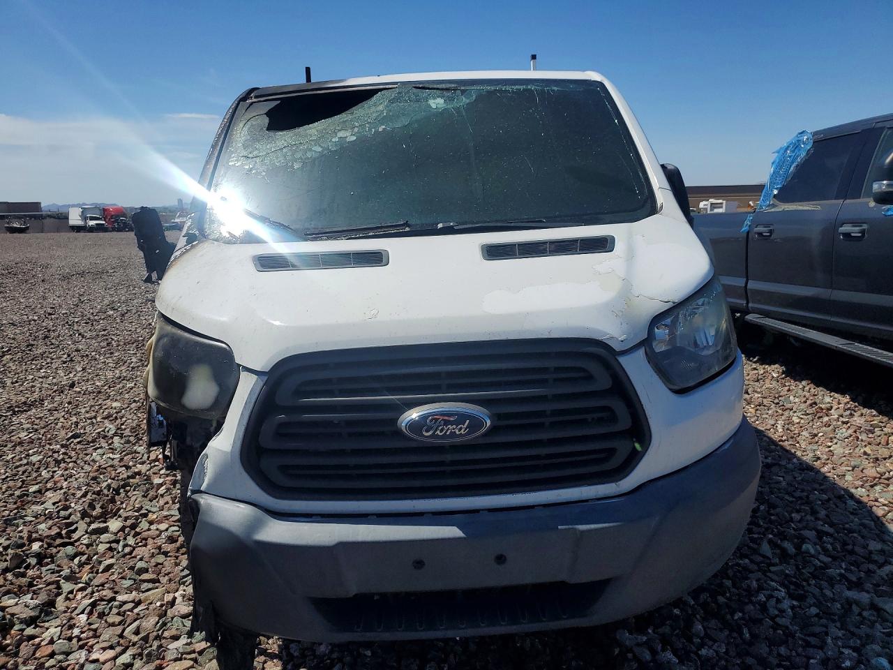2015 Ford Transit T-250 White vin: 1FTNR1YM7FKB32758