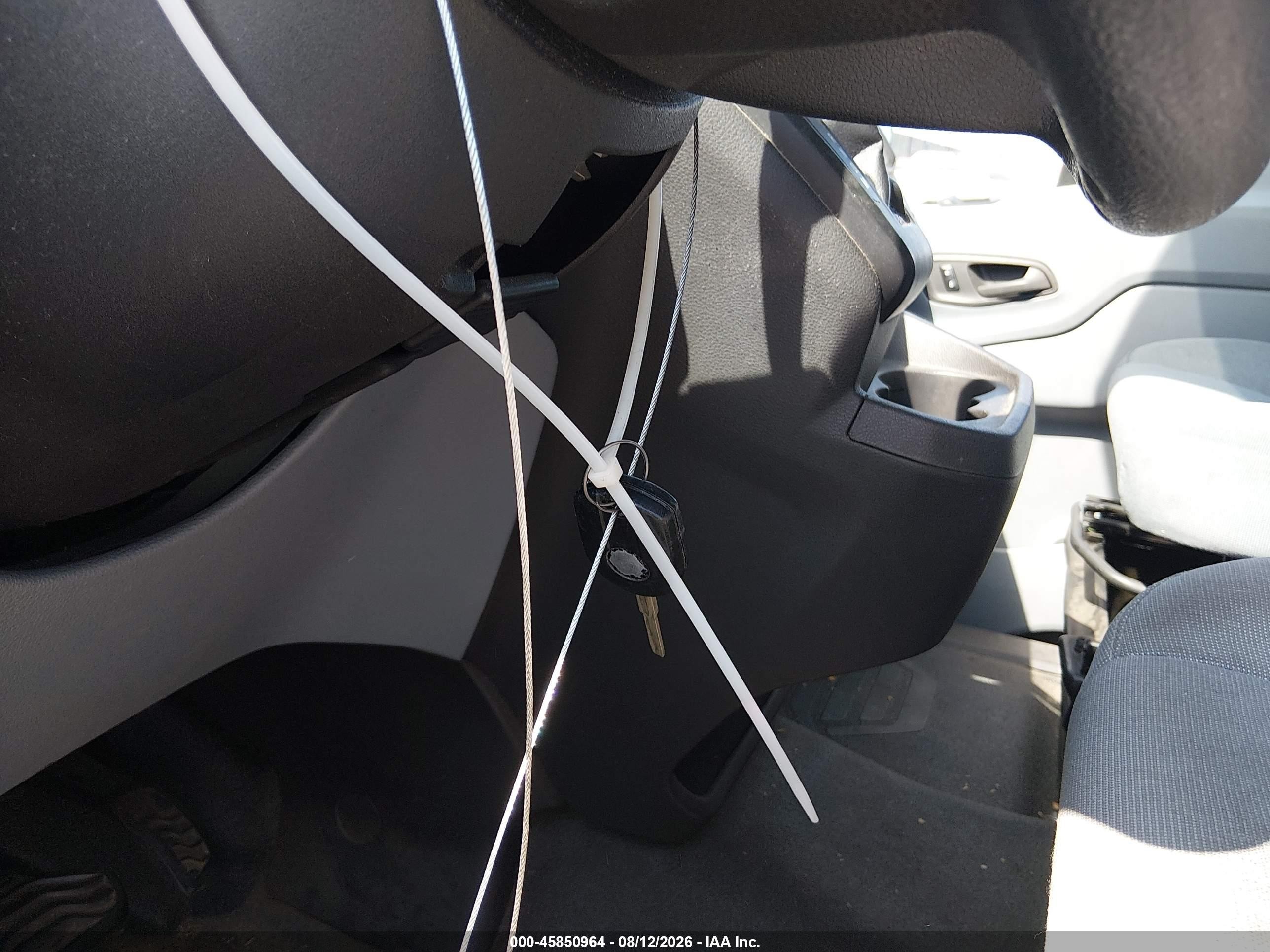 2015 Ford Transit-250   White vin: 1FTNR1YM9FKA83238