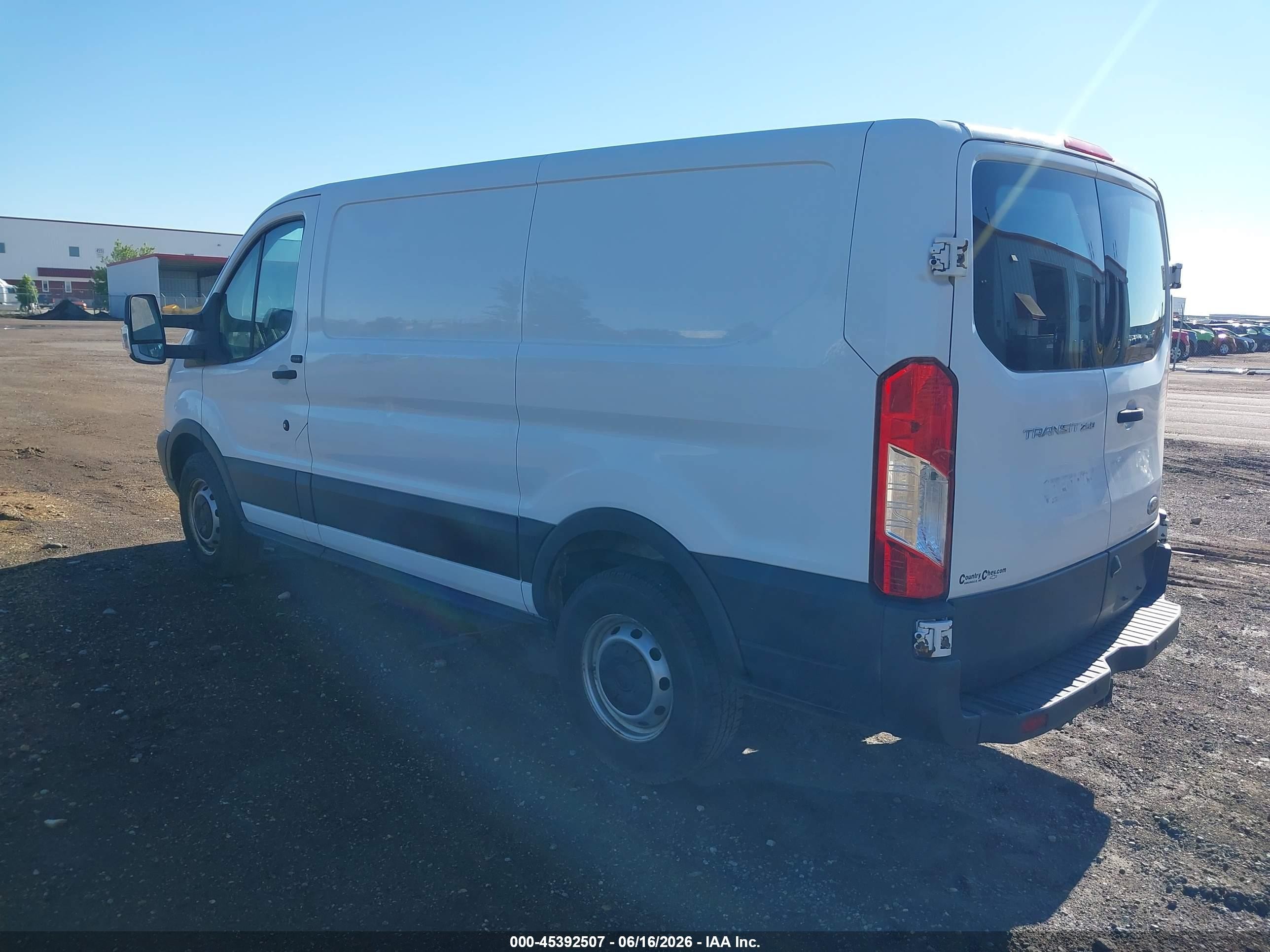 2015 Ford Transit-250   White vin: 1FTNR1YMXFKB29403