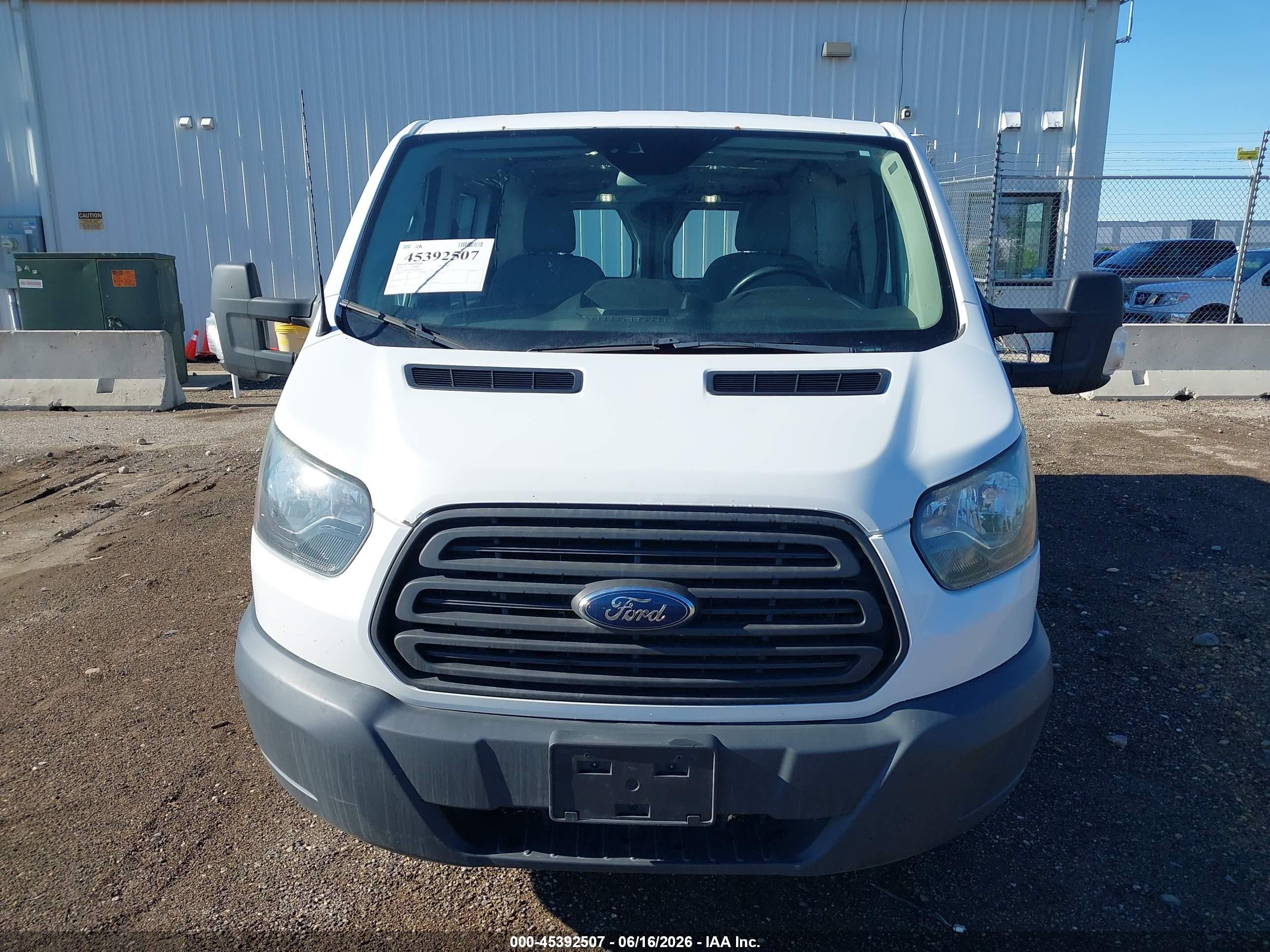 2015 Ford Transit-250   White vin: 1FTNR1YMXFKB29403