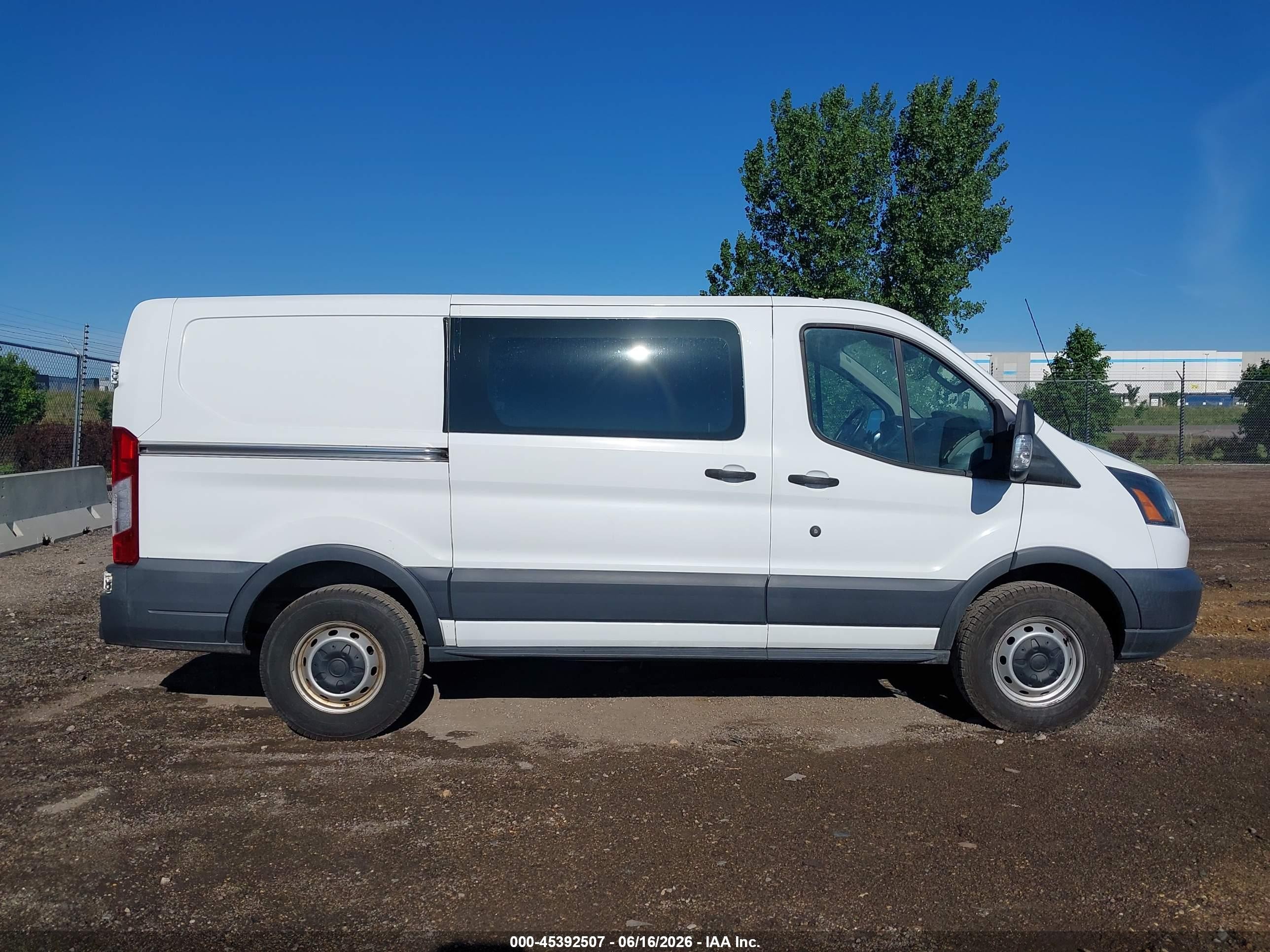 2015 Ford Transit-250   White vin: 1FTNR1YMXFKB29403