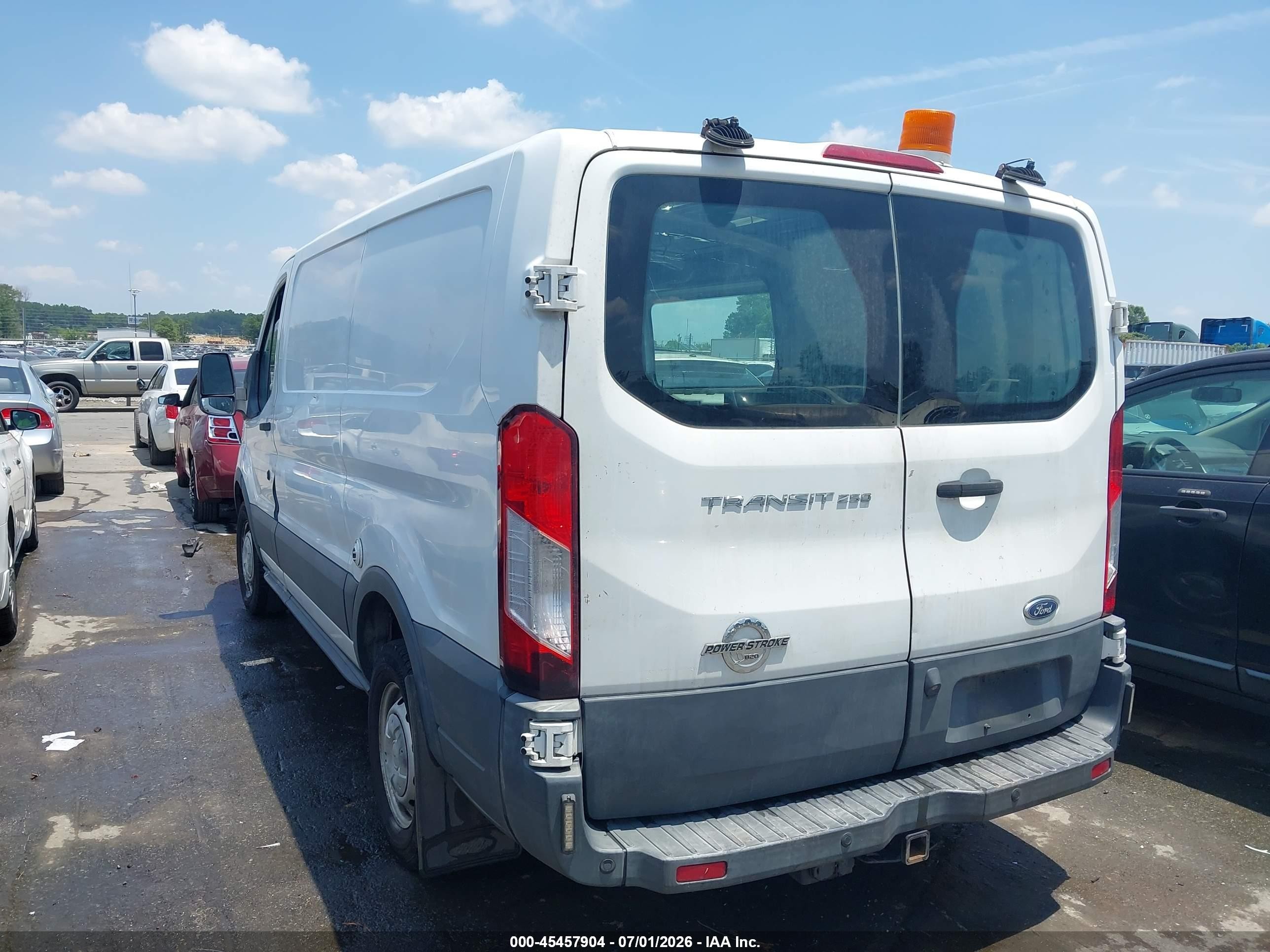 2015 Ford Transit-250   White vin: 1FTNR1YV7FKB07867
