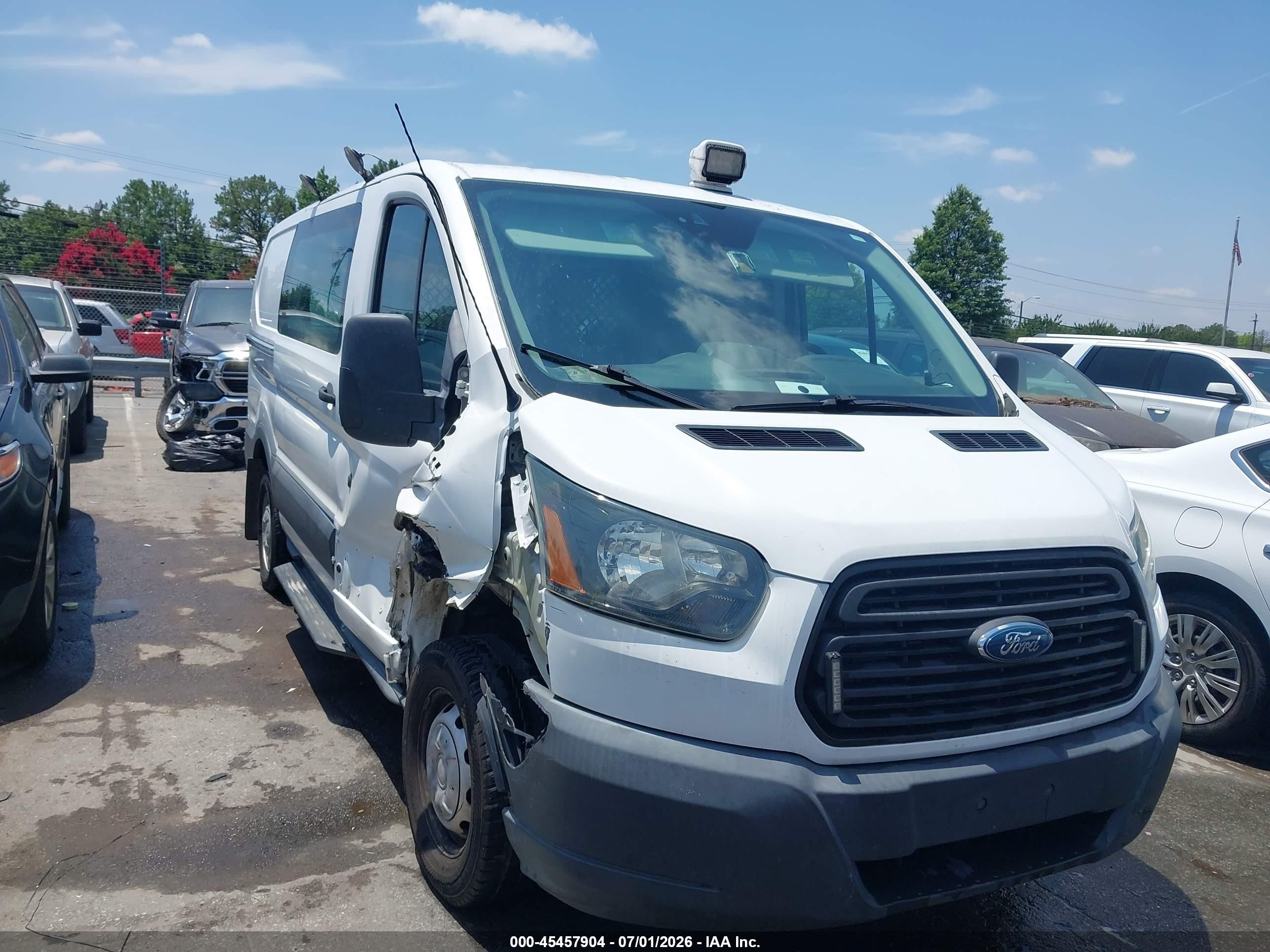 2015 Ford Transit-250   White vin: 1FTNR1YV7FKB07867