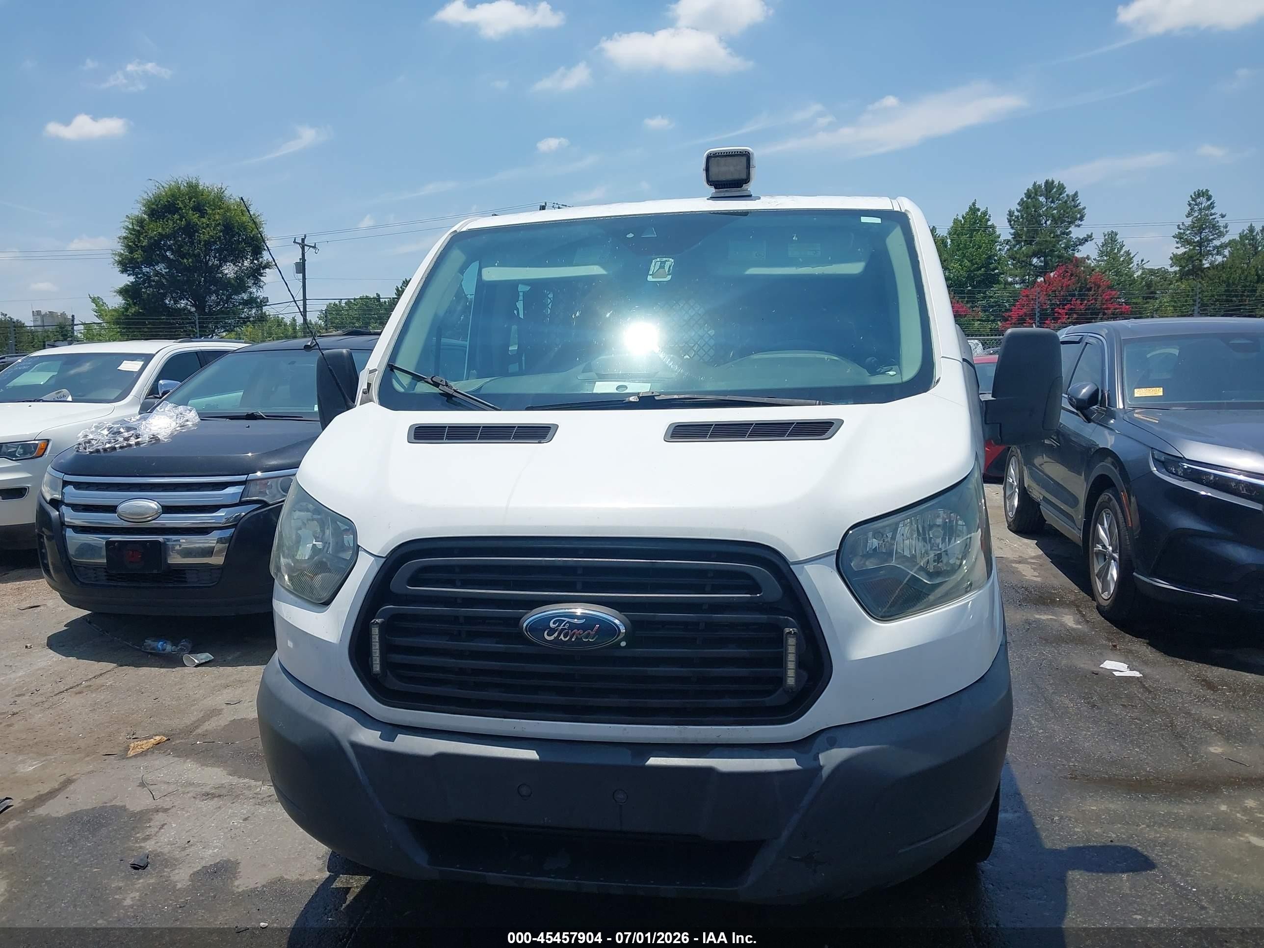 2015 Ford Transit-250   White vin: 1FTNR1YV7FKB07867