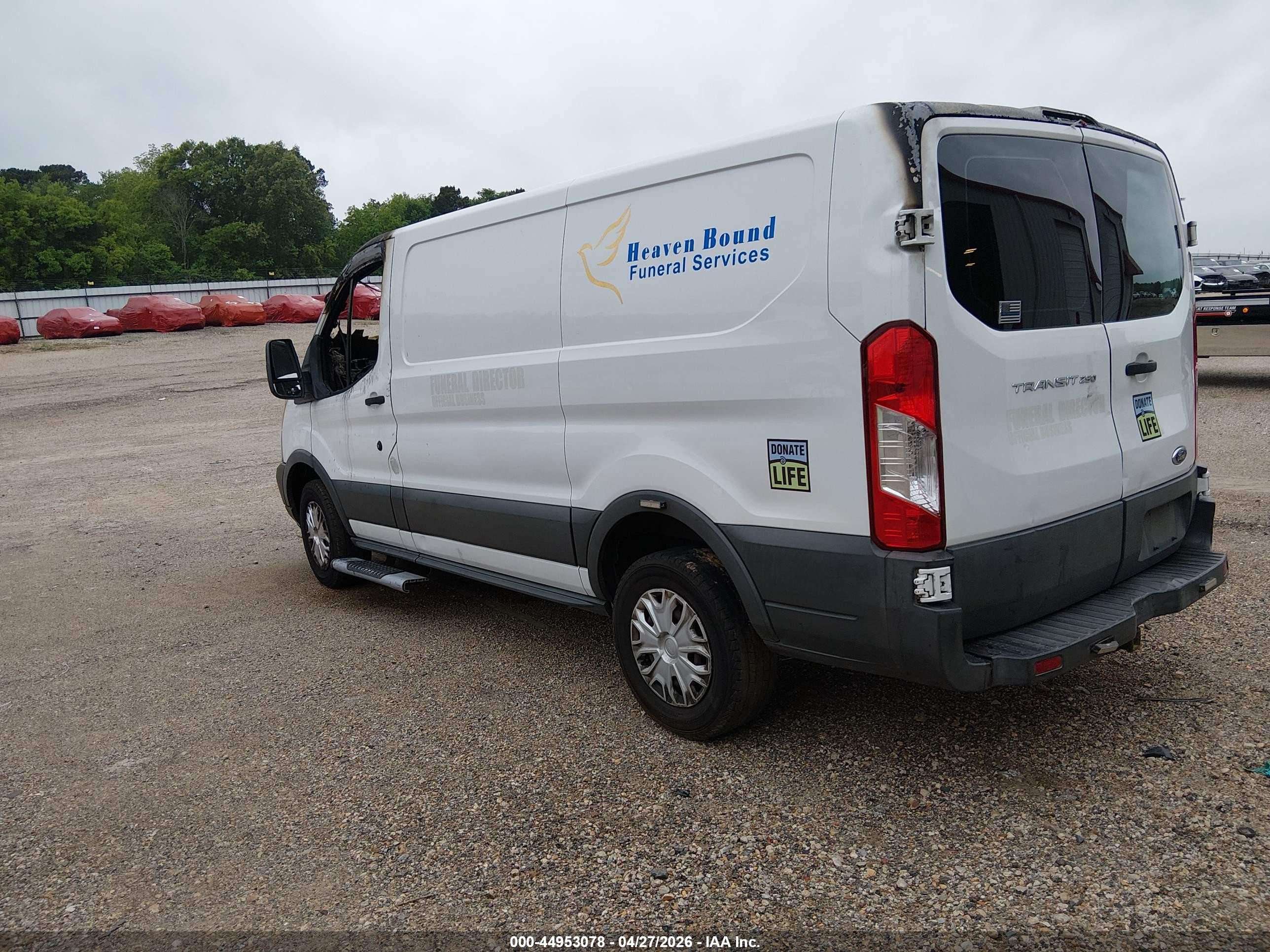 2015 Ford Transit-250   White vin: 1FTNR1ZM0FKA76497