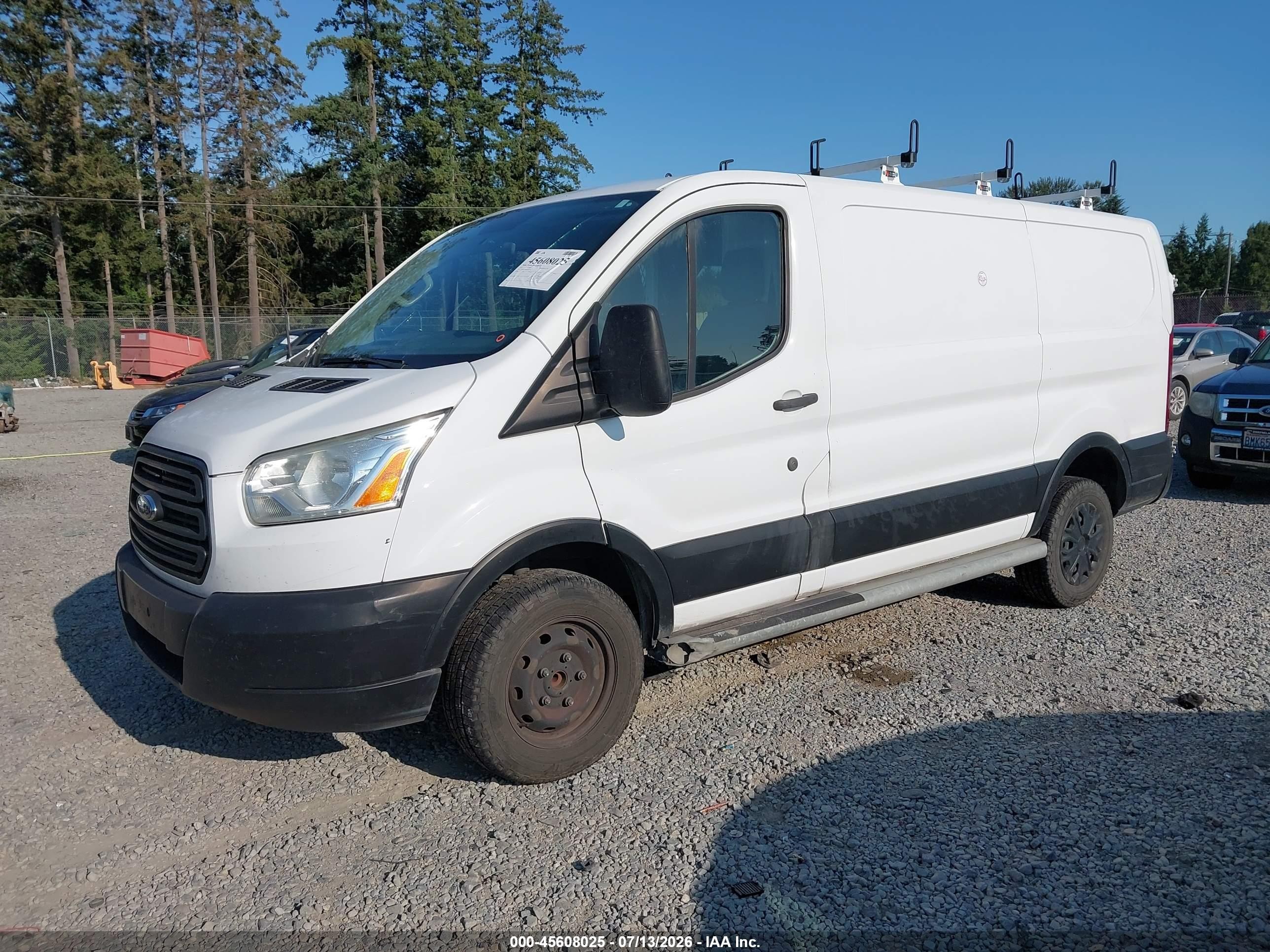 2015 Ford Transit-250   White vin: 1FTNR1ZM0FKA76788