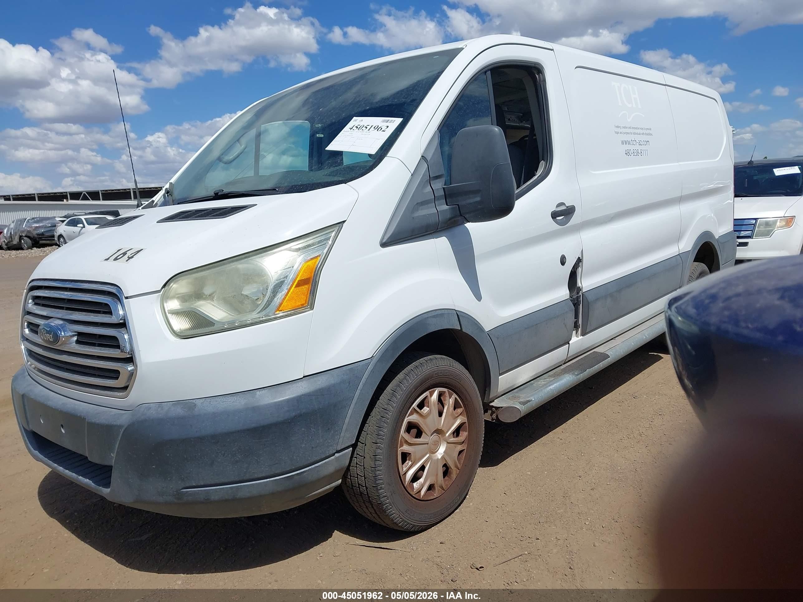 2015 Ford Transit-250   White vin: 1FTNR1ZM3FKA33711
