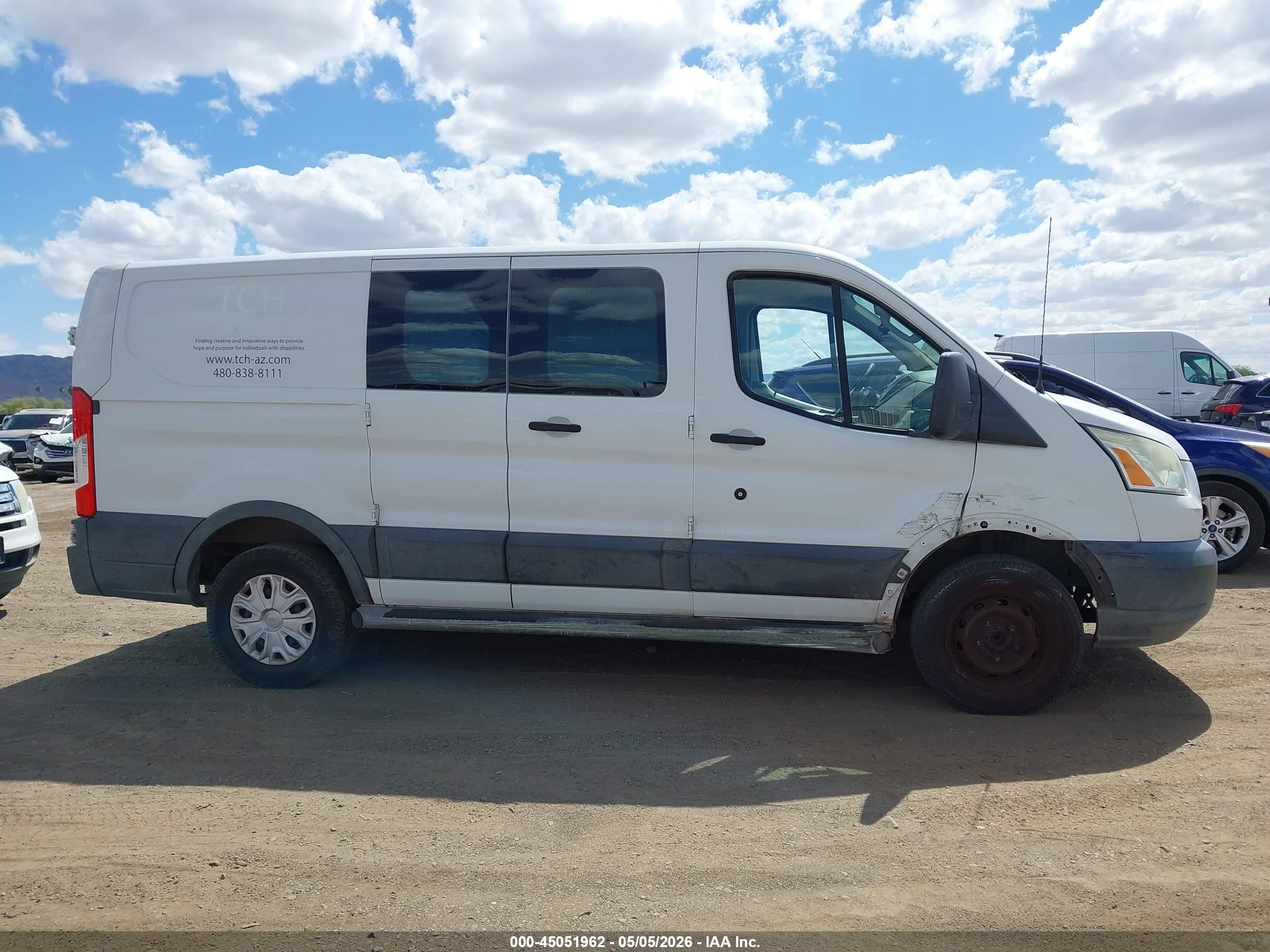 2015 Ford Transit-250   White vin: 1FTNR1ZM3FKA33711