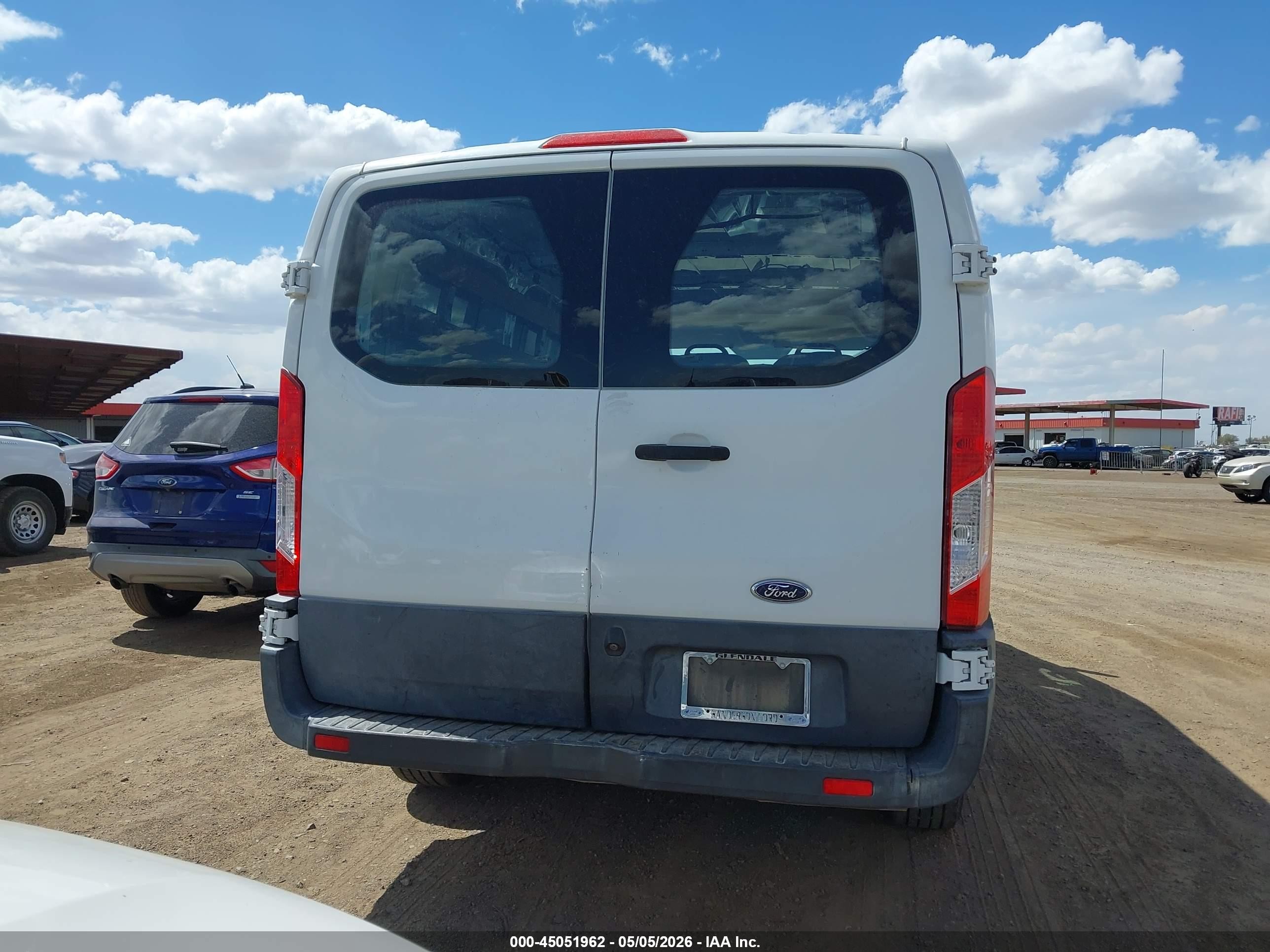 2015 Ford Transit-250   White vin: 1FTNR1ZM3FKA33711