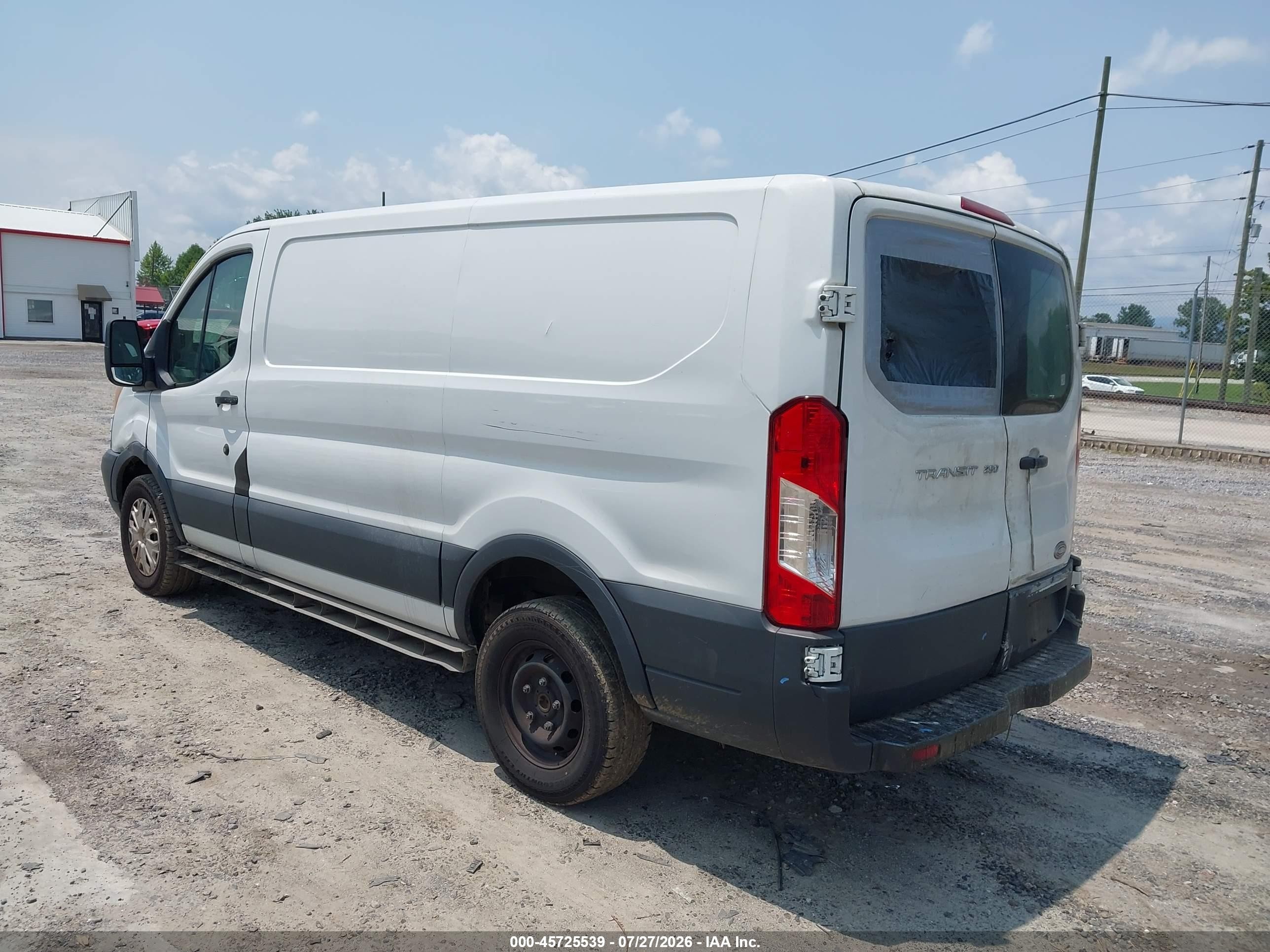 2015 Ford Transit-250   White vin: 1FTNR1ZM3FKA34163