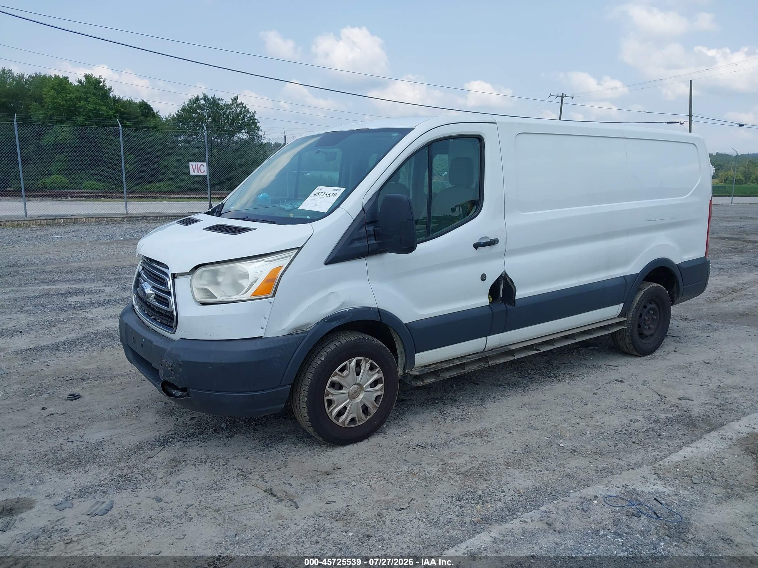 2015 Ford Transit-250   White vin: 1FTNR1ZM3FKA34163