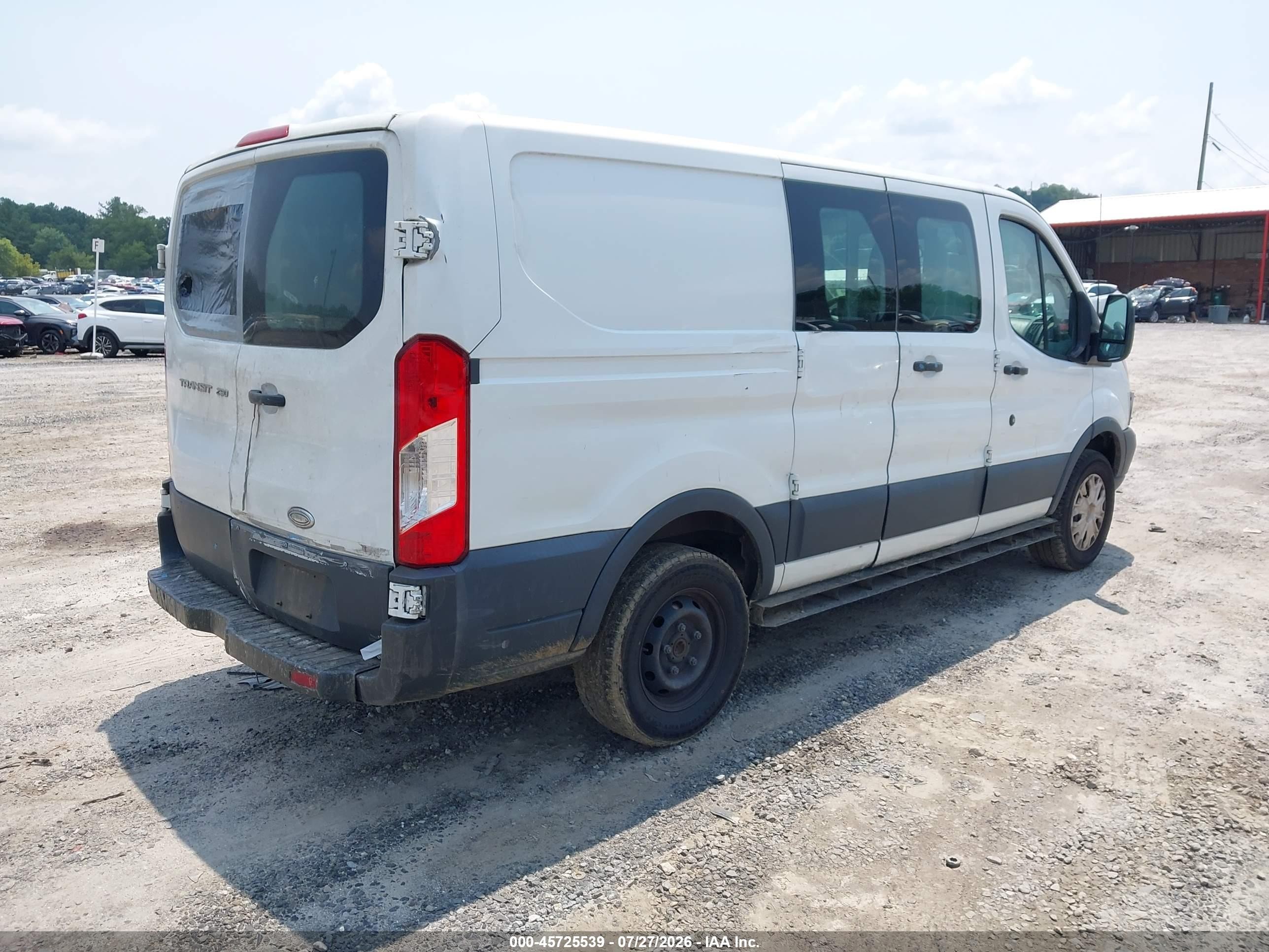 2015 Ford Transit-250   White vin: 1FTNR1ZM3FKA34163