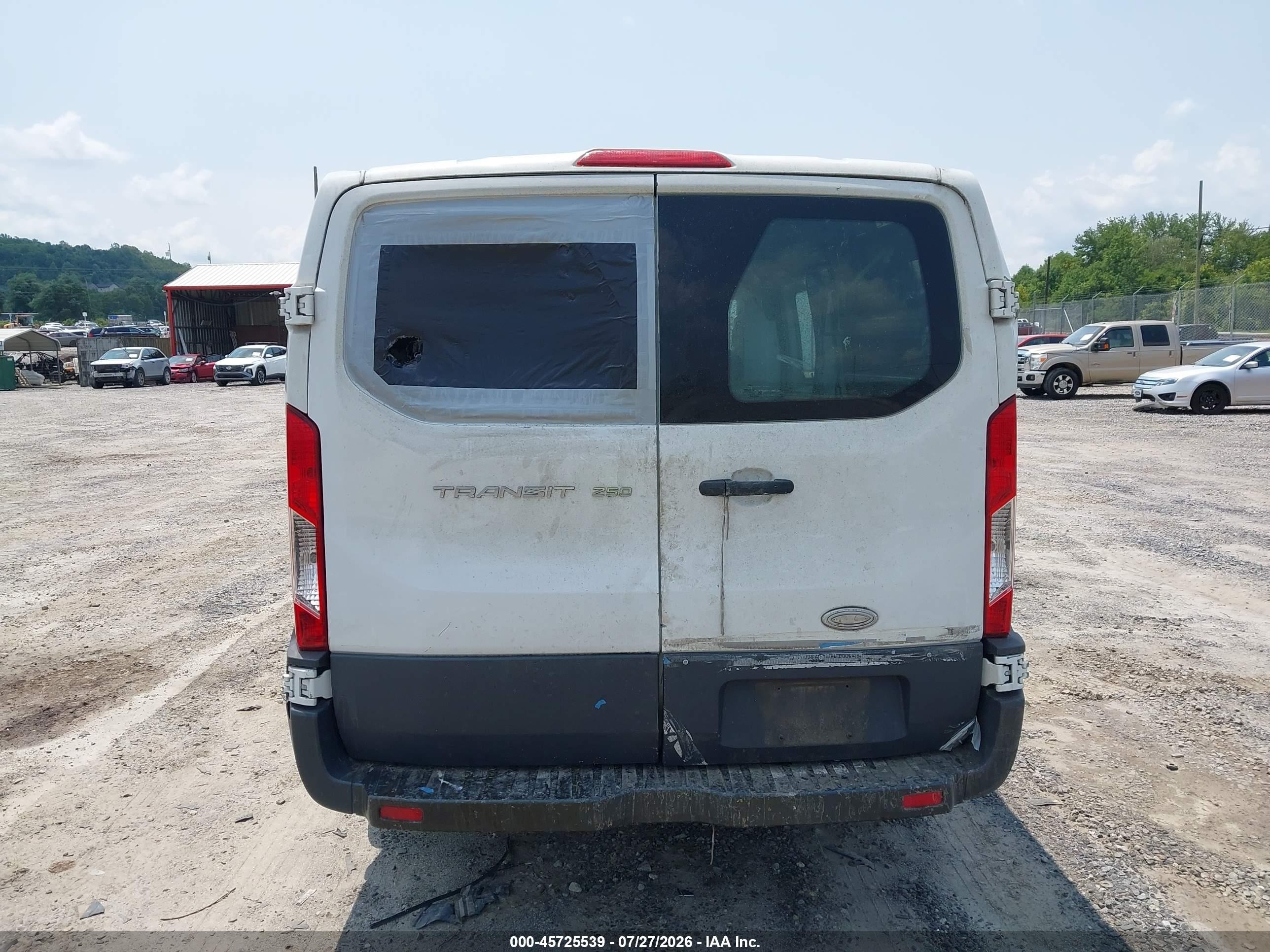 2015 Ford Transit-250   White vin: 1FTNR1ZM3FKA34163