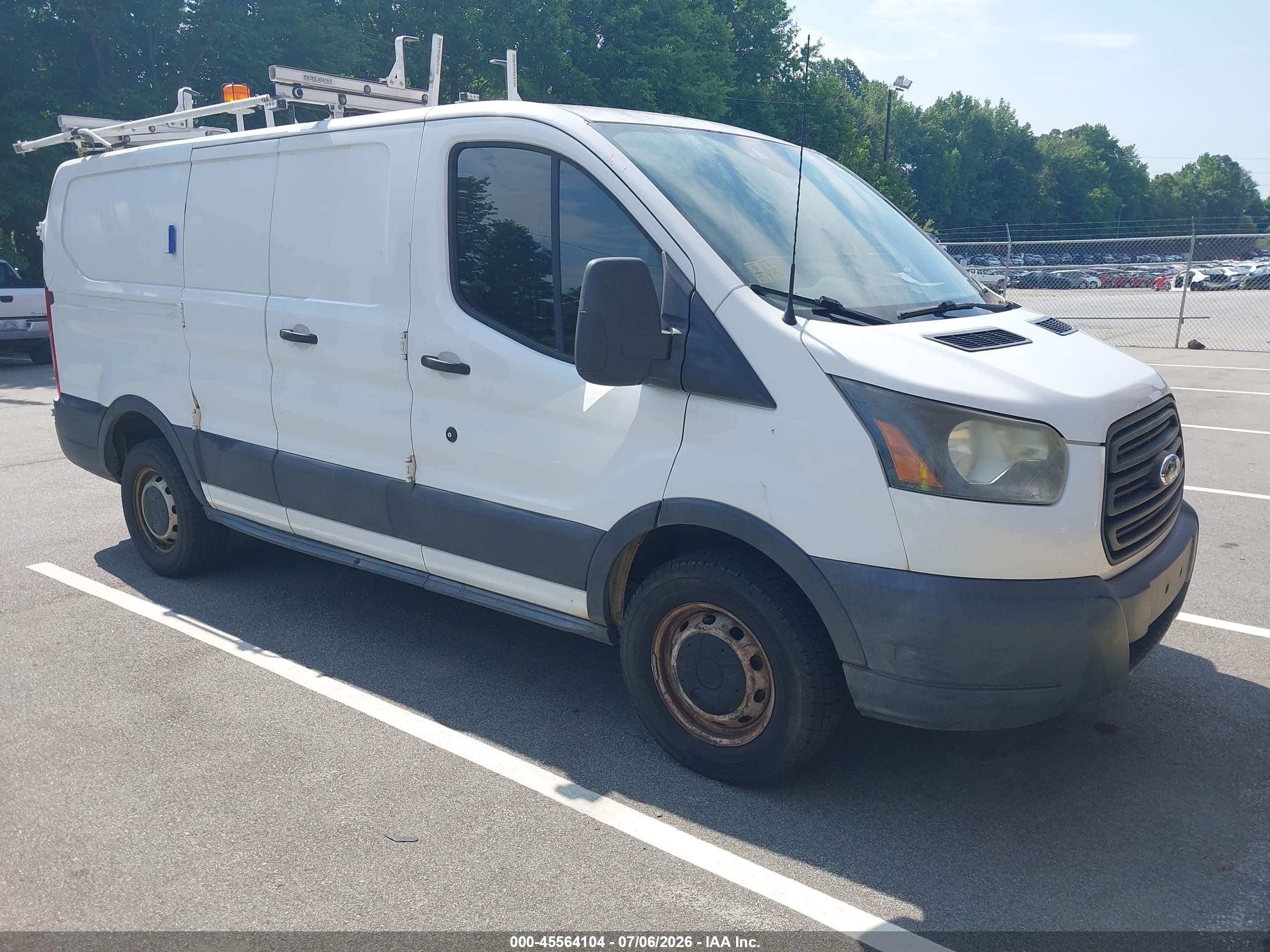 2015 Ford Transit-250   White vin: 1FTNR1ZM3FKA68085