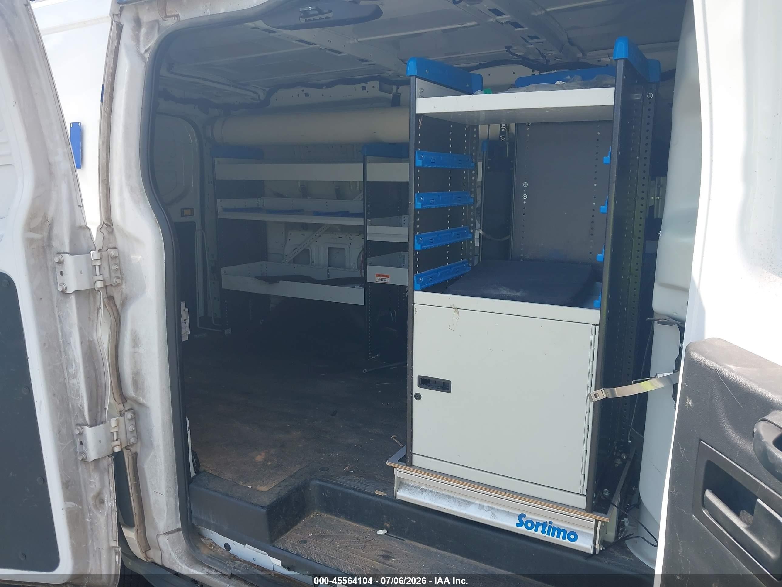 2015 Ford Transit-250   White vin: 1FTNR1ZM3FKA68085