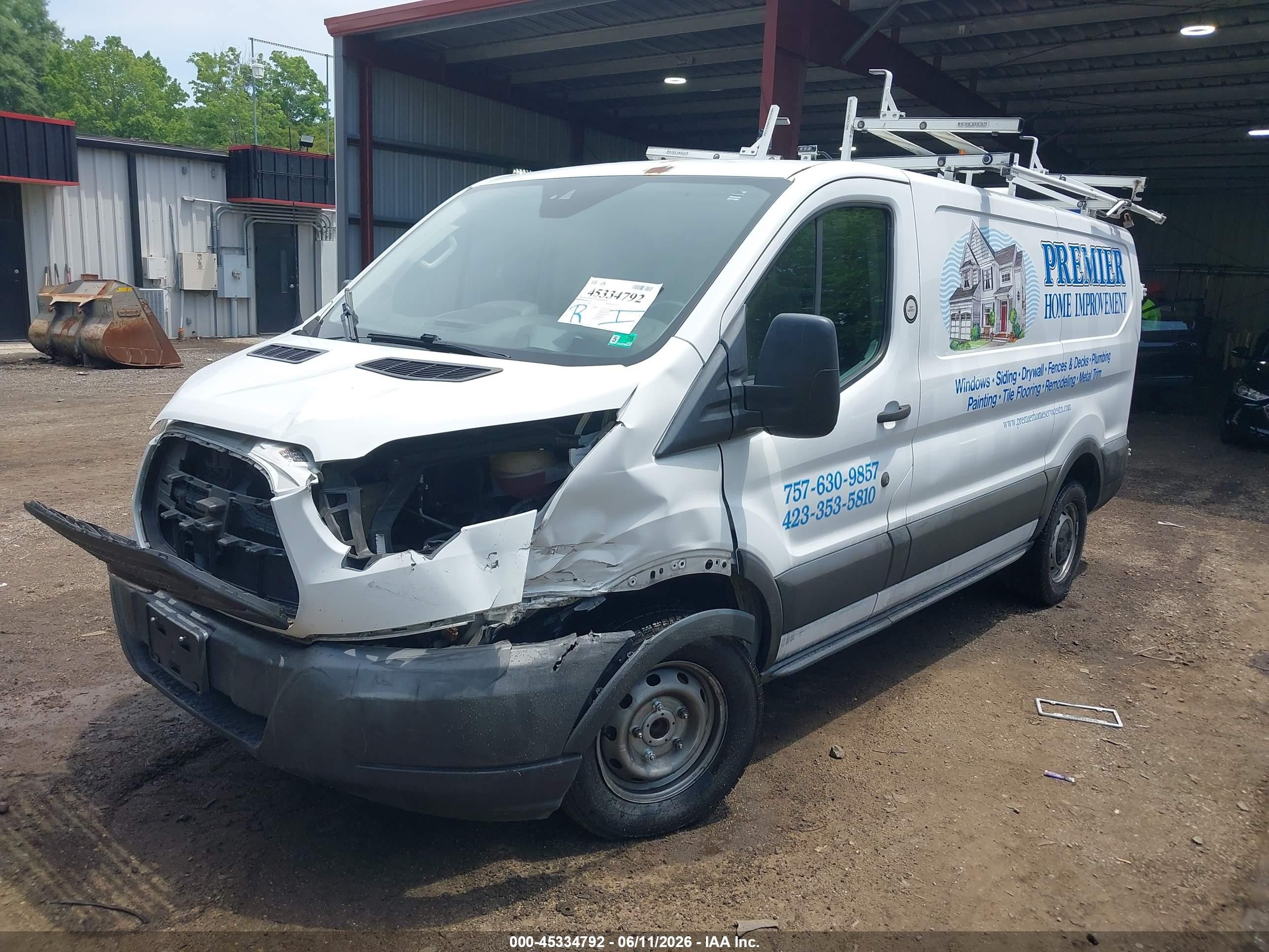 2015 Ford Transit-250   White vin: 1FTNR1ZM5FKA55063