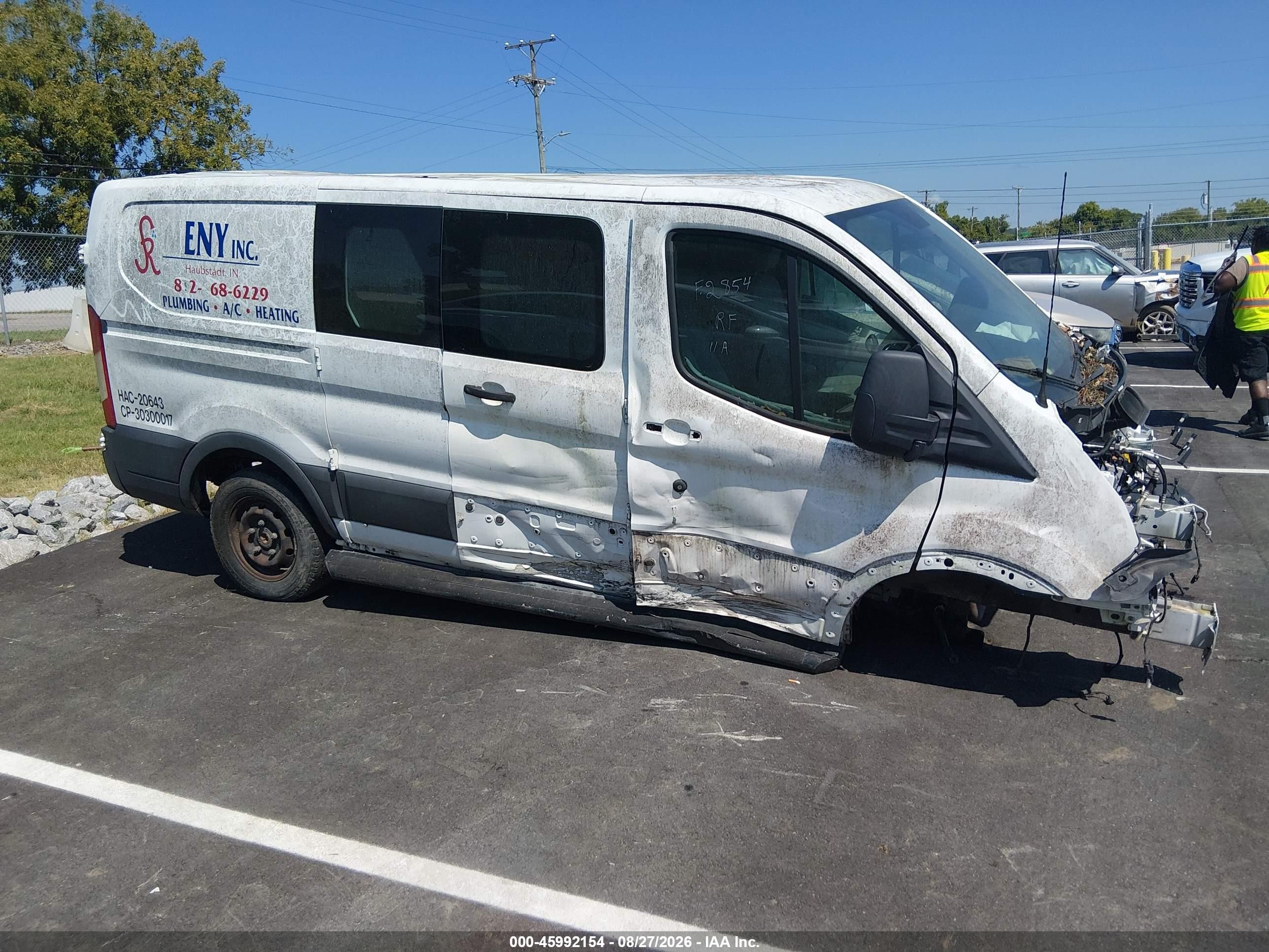2015 Ford Transit-250   White vin: 1FTNR1ZM7FKA56280