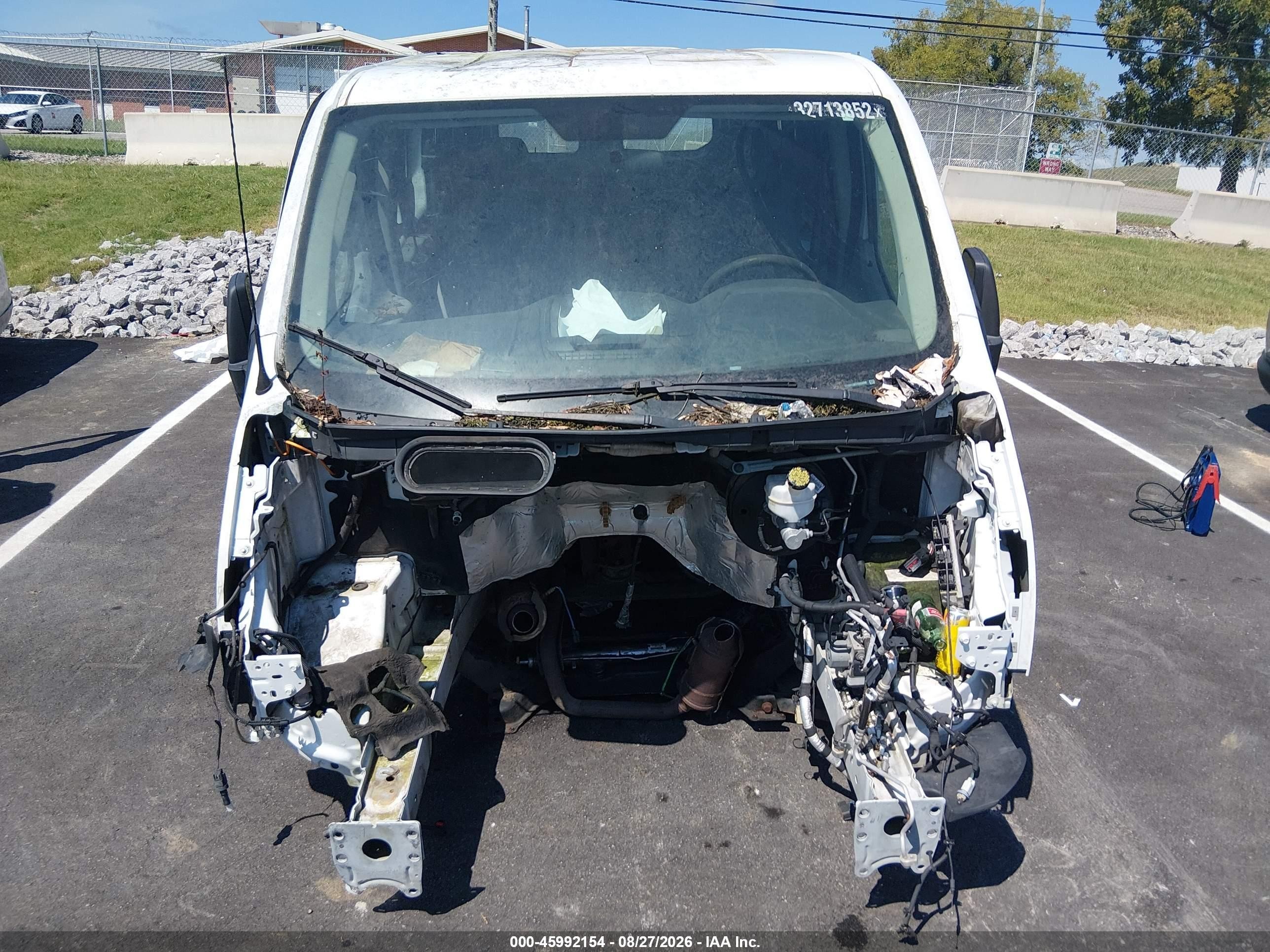2015 Ford Transit-250   White vin: 1FTNR1ZM7FKA56280